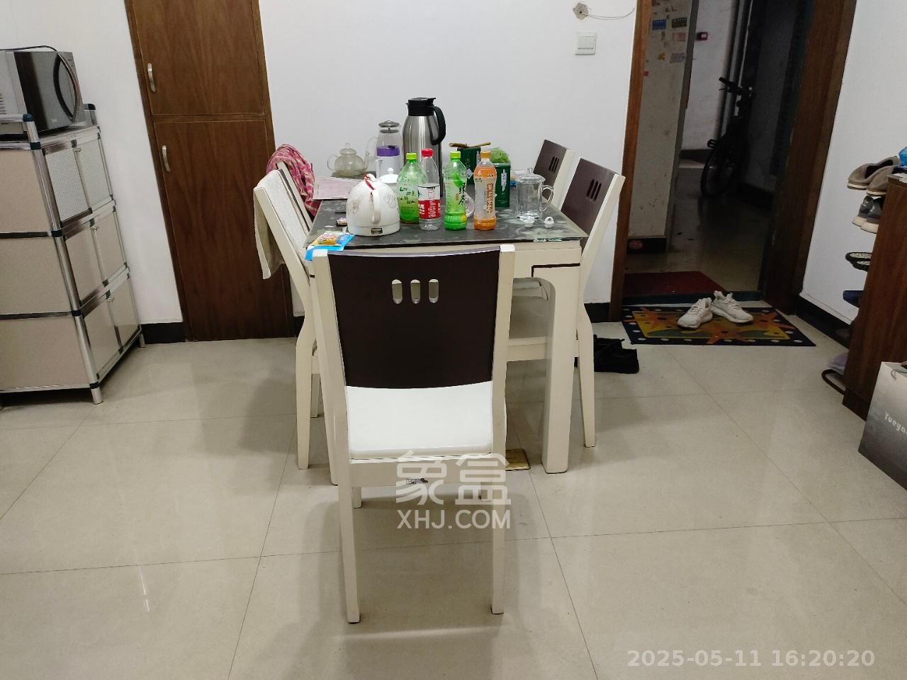 南铁佳苑  2室1厅1卫   3000.00元/月室内图