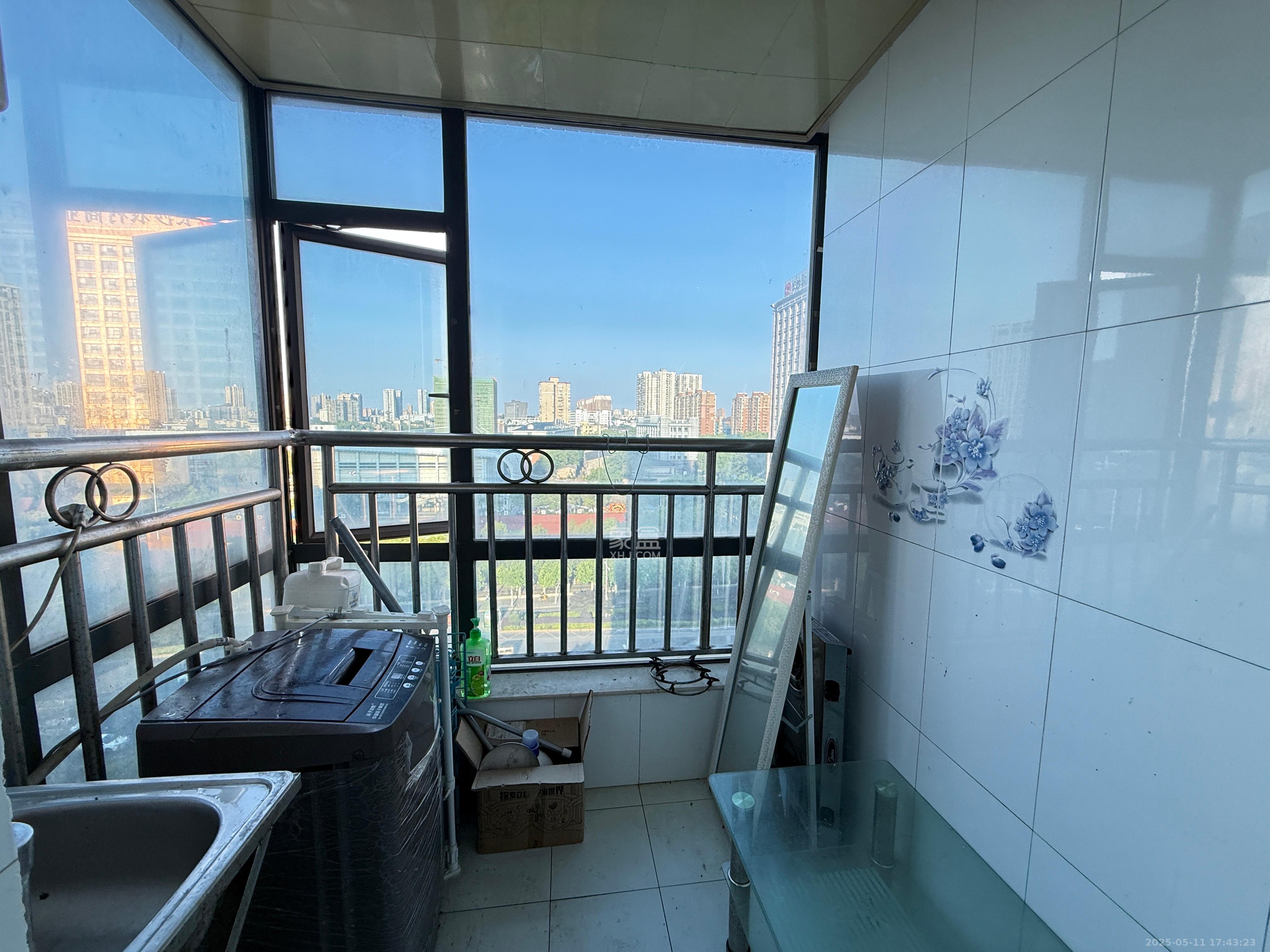 BOBO天下城（CTA财富中心）  1室1厅1卫   1600.00元/月室内图