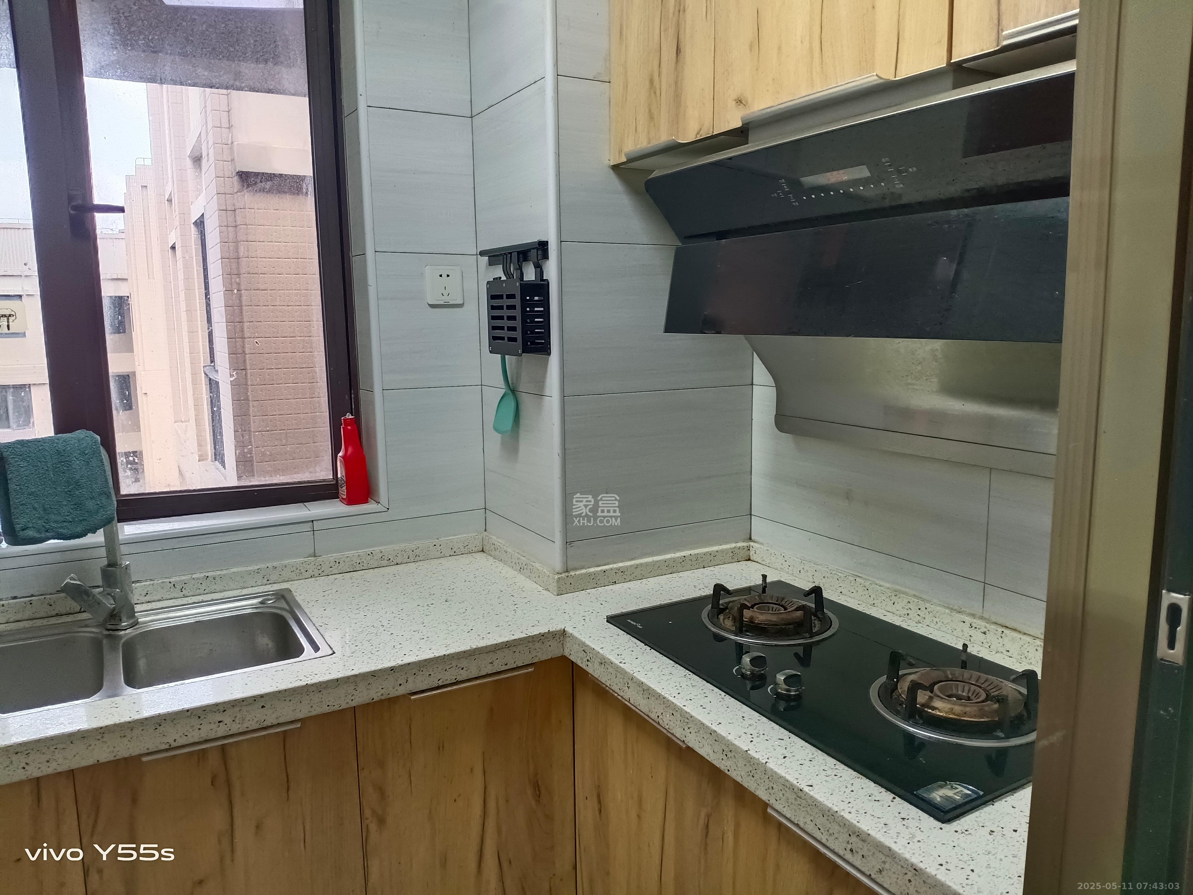 南城印象  3室2厅1卫    2300.0元/月 南城印象  3室2厅1卫    2300.0元/月室内图