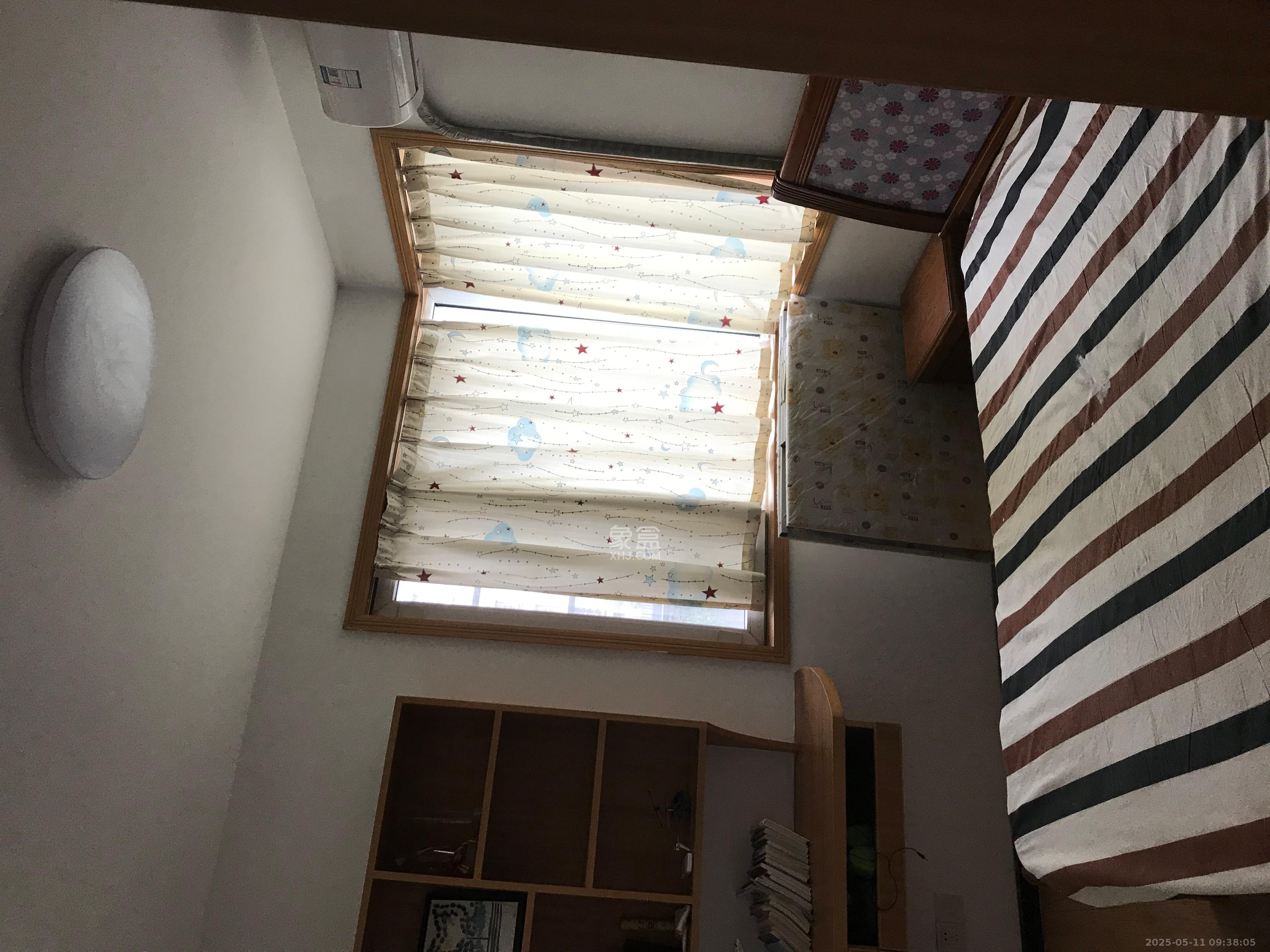 嘉逸名庭  2室2厅1卫    2400.0元/月 嘉逸名庭  2室2厅1卫    2400.0元/月室内图