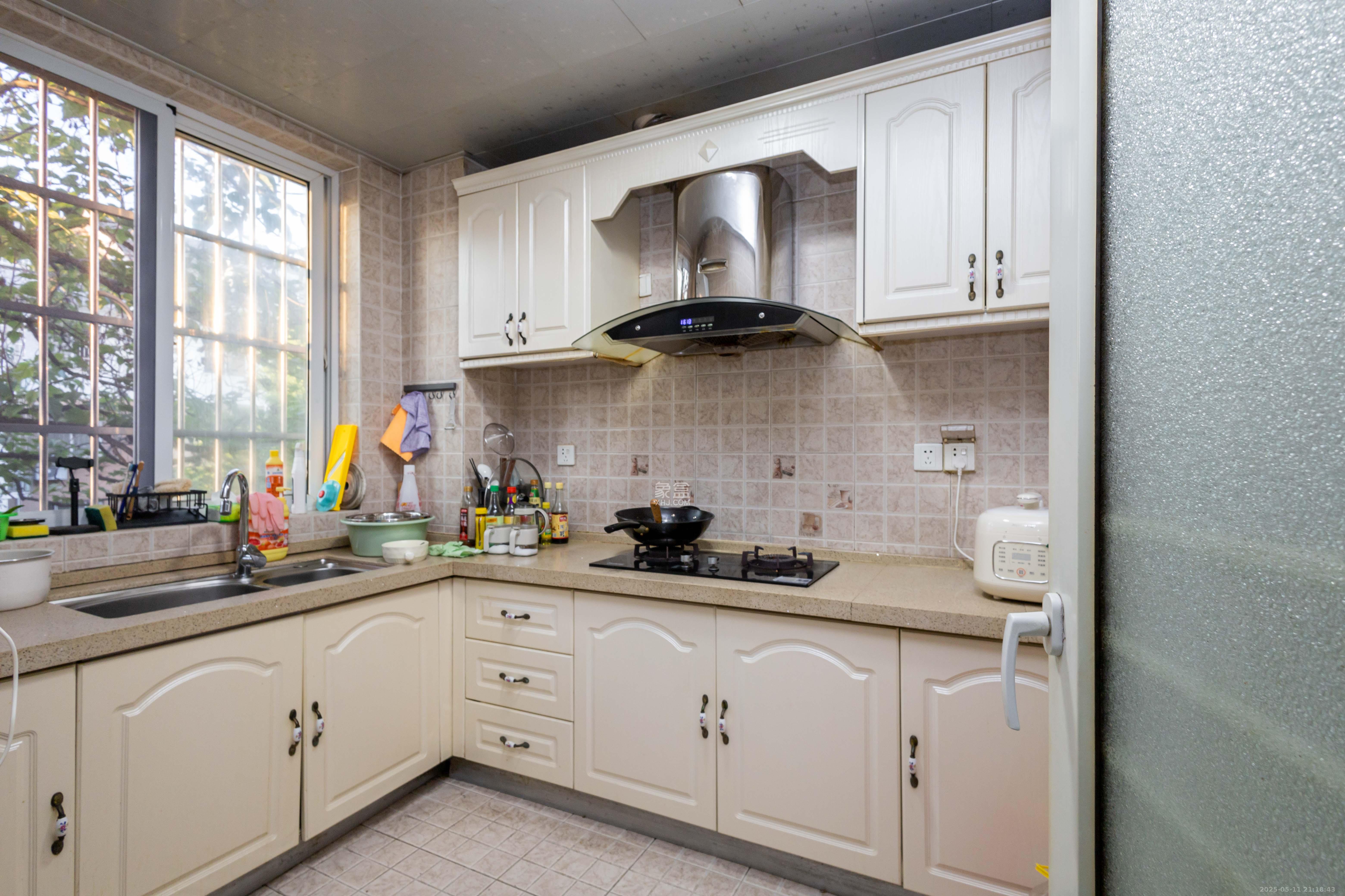 东岸锦城(东方人家)  2室2厅1卫    50.0万厨房