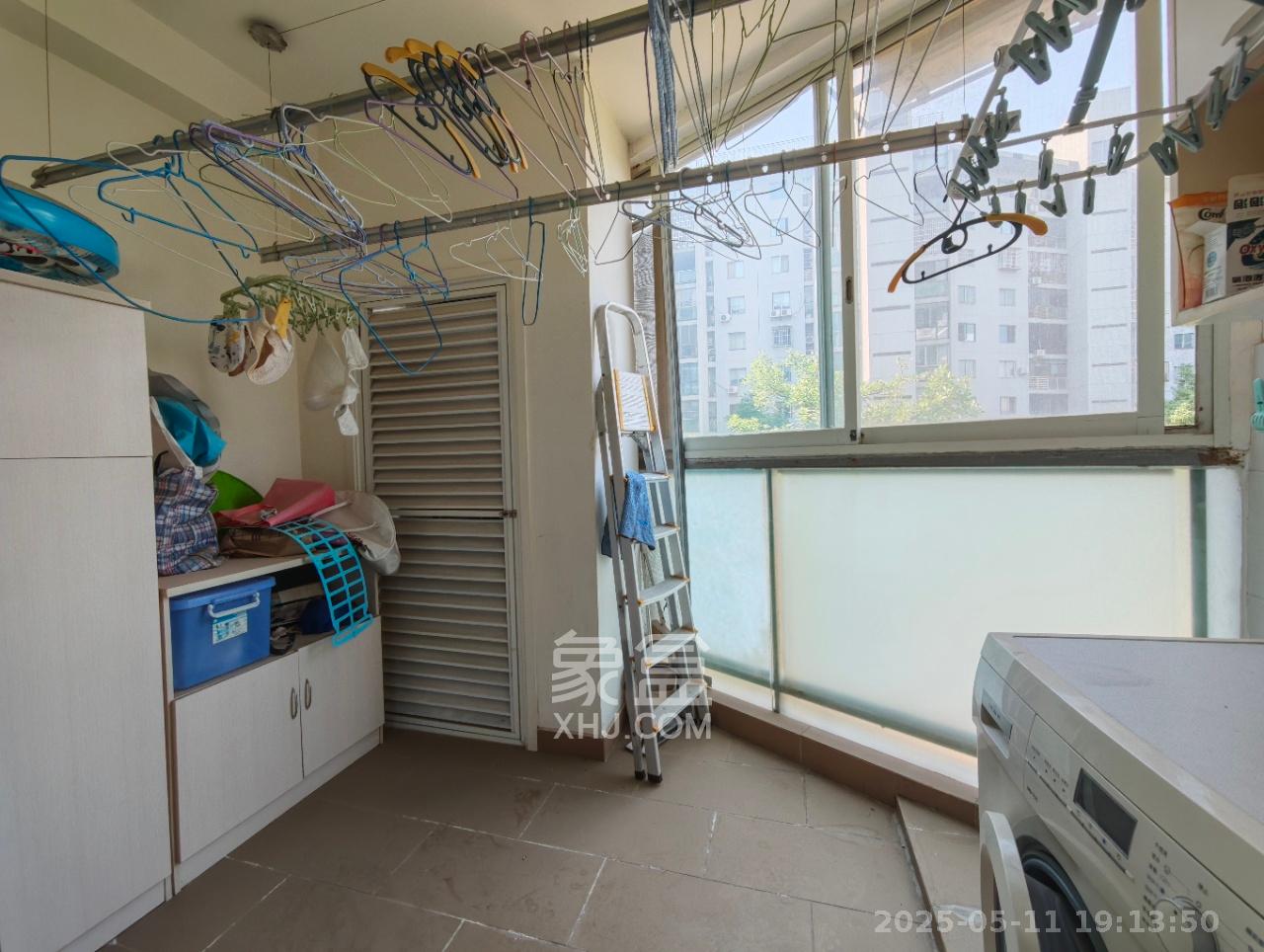 阳光100二期  1室0厅0卫    3500.0元/月室内图