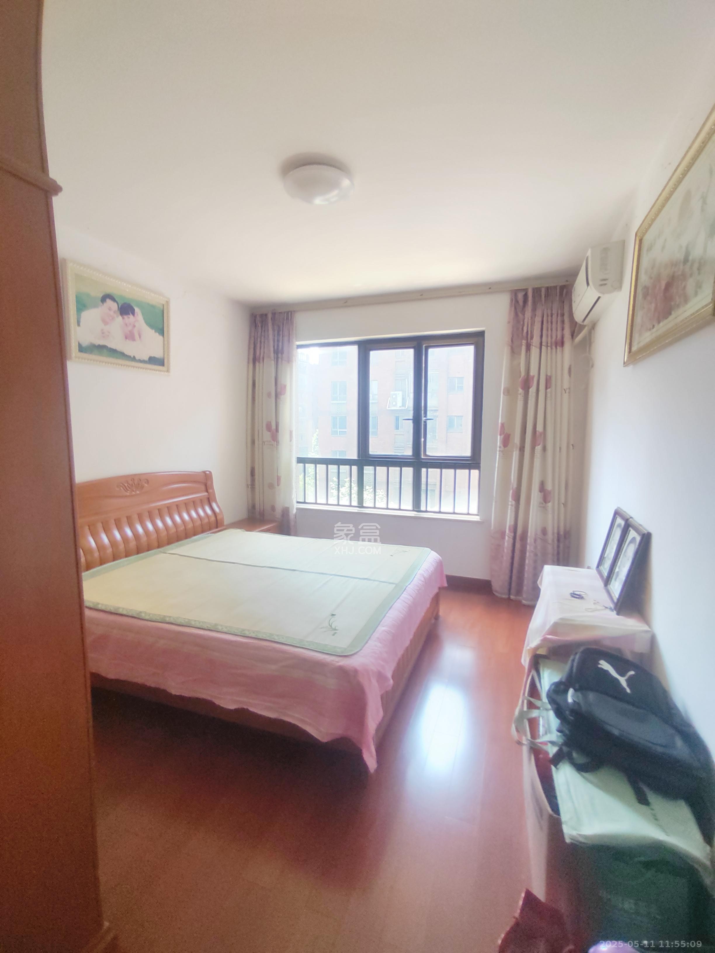 绿地公馆(绿地名邸) 3室2厅1卫 2500.0元/月 绿地公馆(绿地名邸) 3室2厅1卫 2500.0元/月室内图