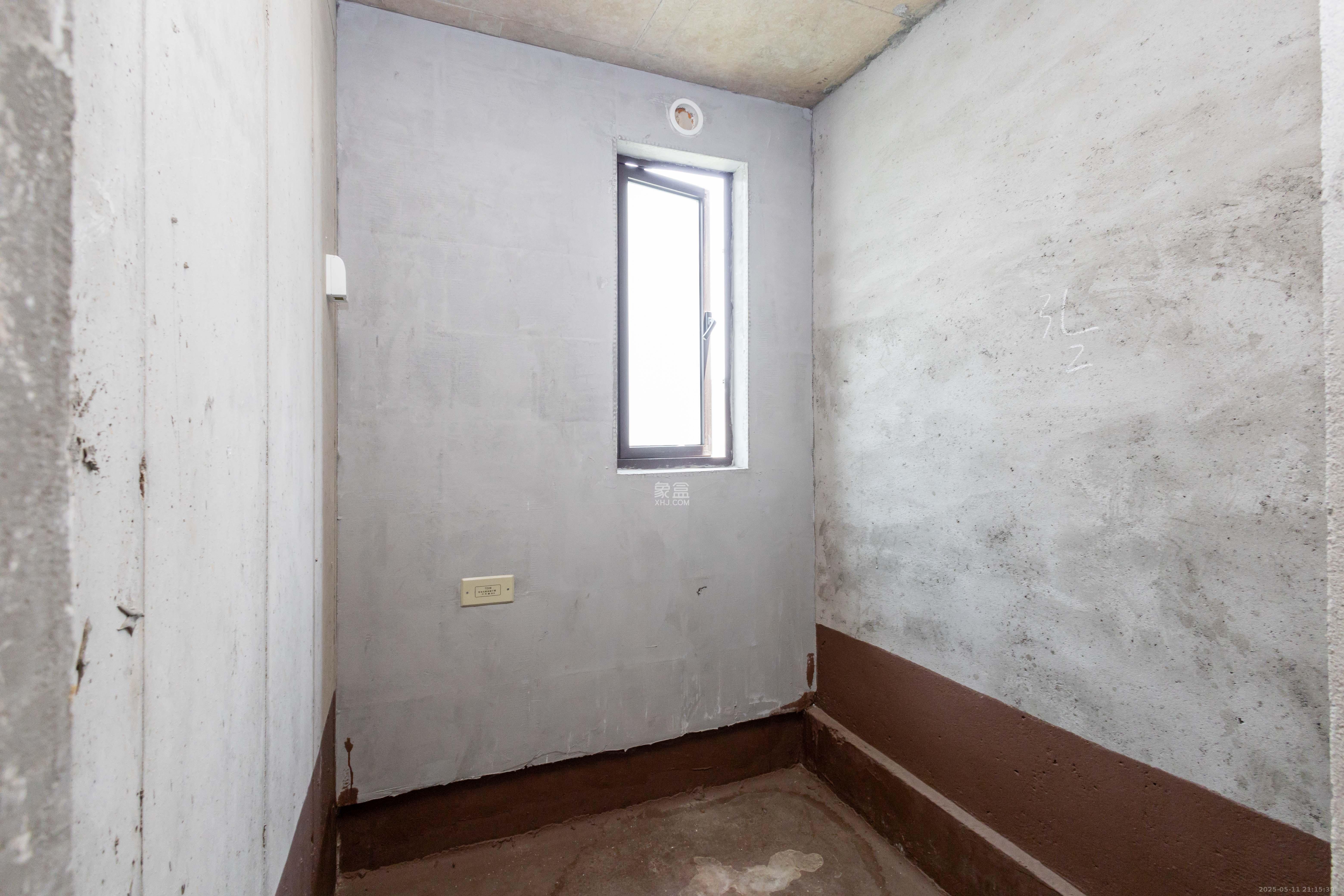 新城恒伟汇隽风华 4室2厅2卫 95.0万 新城恒伟汇隽风华 4室2厅2卫 95.0万卫生间