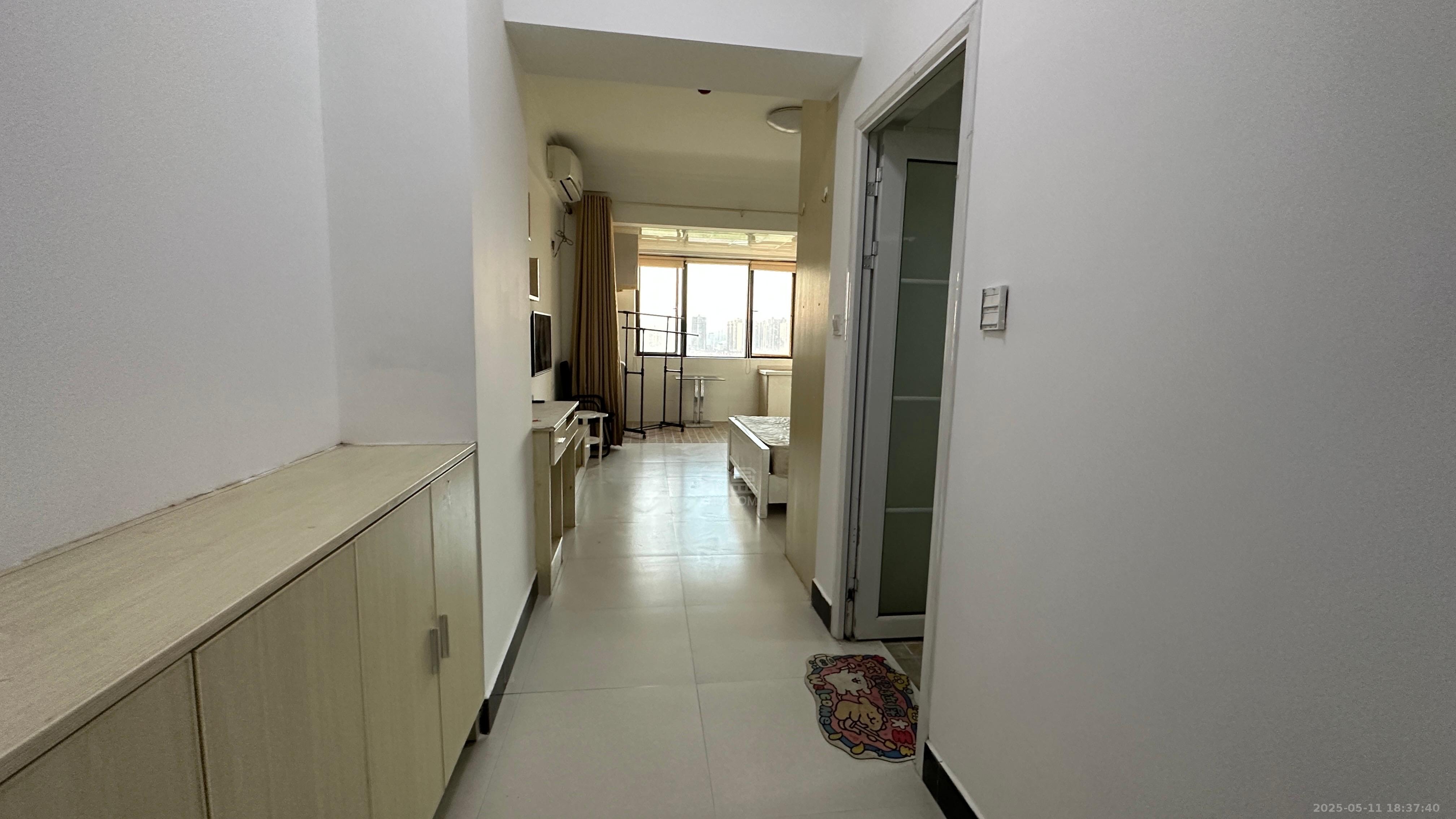 龙腾国际 1室1厅1卫 1000.0元/月 龙腾国际 1室1厅1卫 1000.0元/月室内图