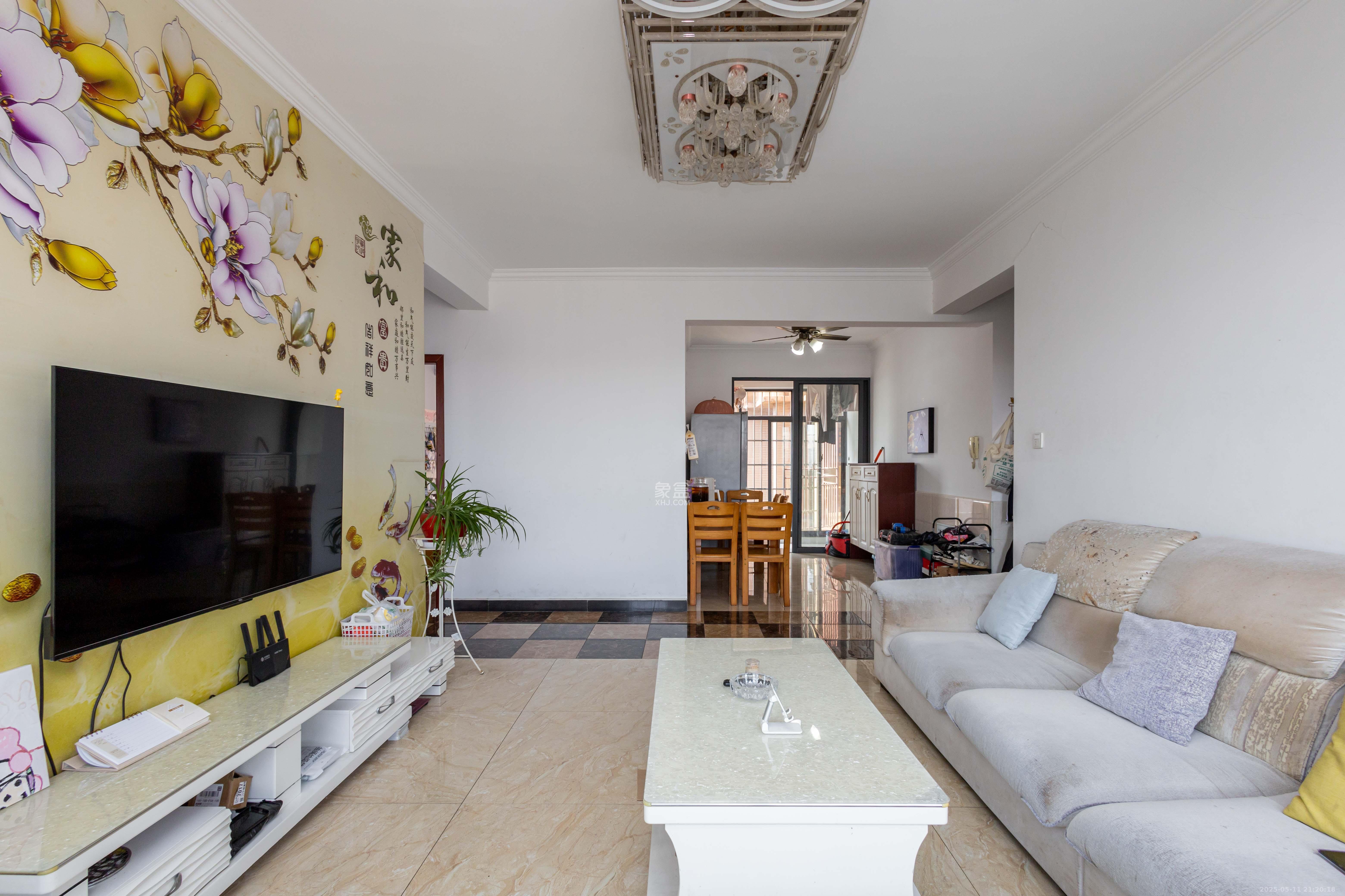 高林仕家 3室2厅1卫 51.28万 高林仕家 3室2厅1卫 51.28万客厅