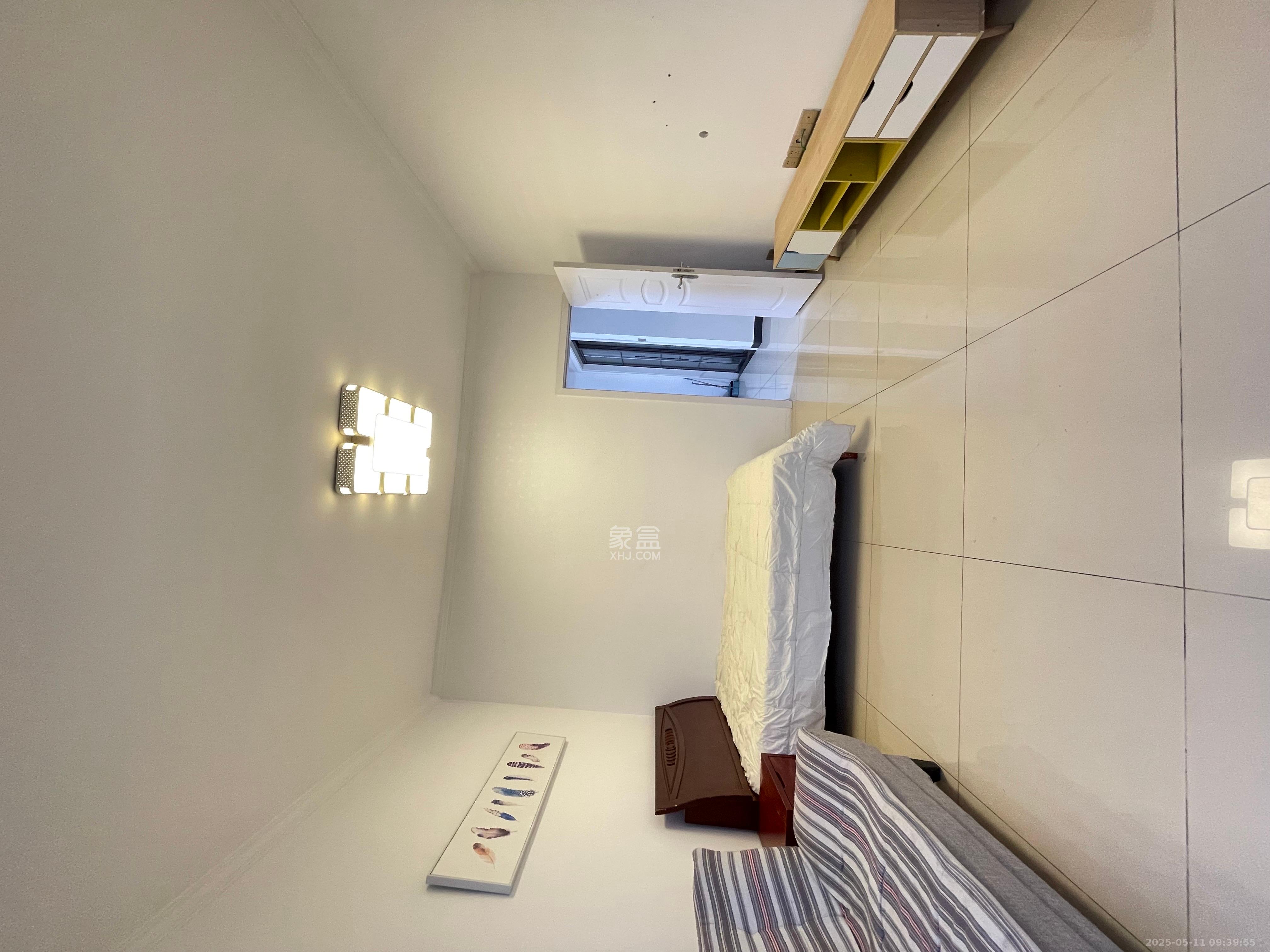 京武浪琴山一、二期  2室1厅1卫    2500.0元/月 京武浪琴山一、二期  2室1厅1卫    2500.0元/月室内图