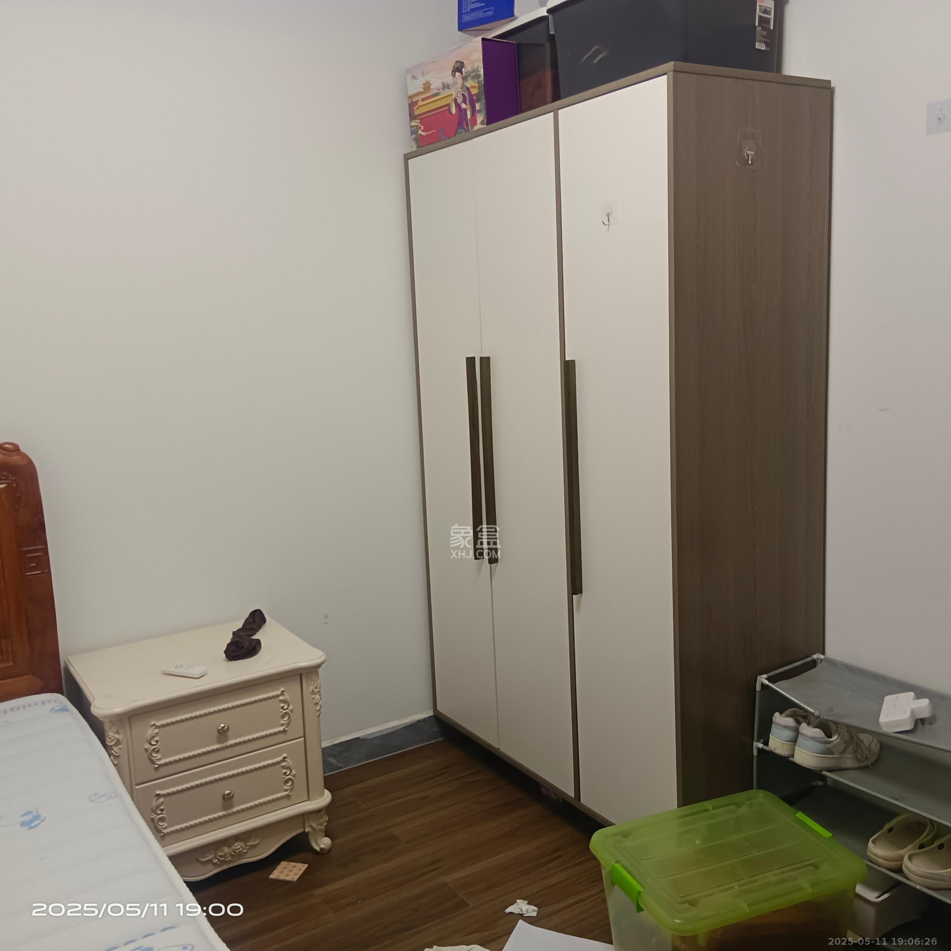 东合新苑  2室1厅1卫   2300.00元/月室内图