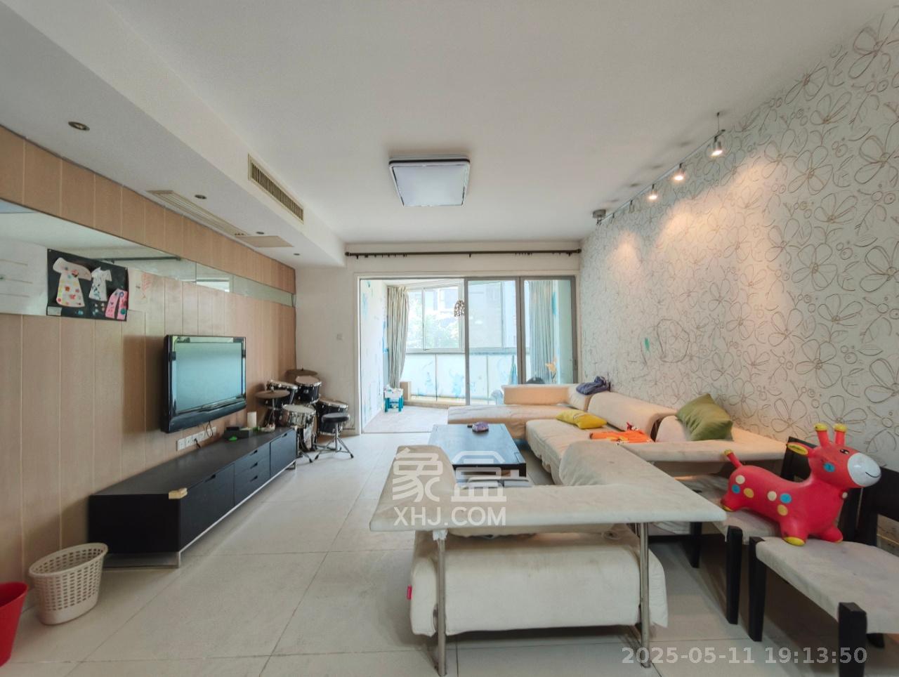 阳光100二期  1室0厅0卫    3500.0元/月室内图