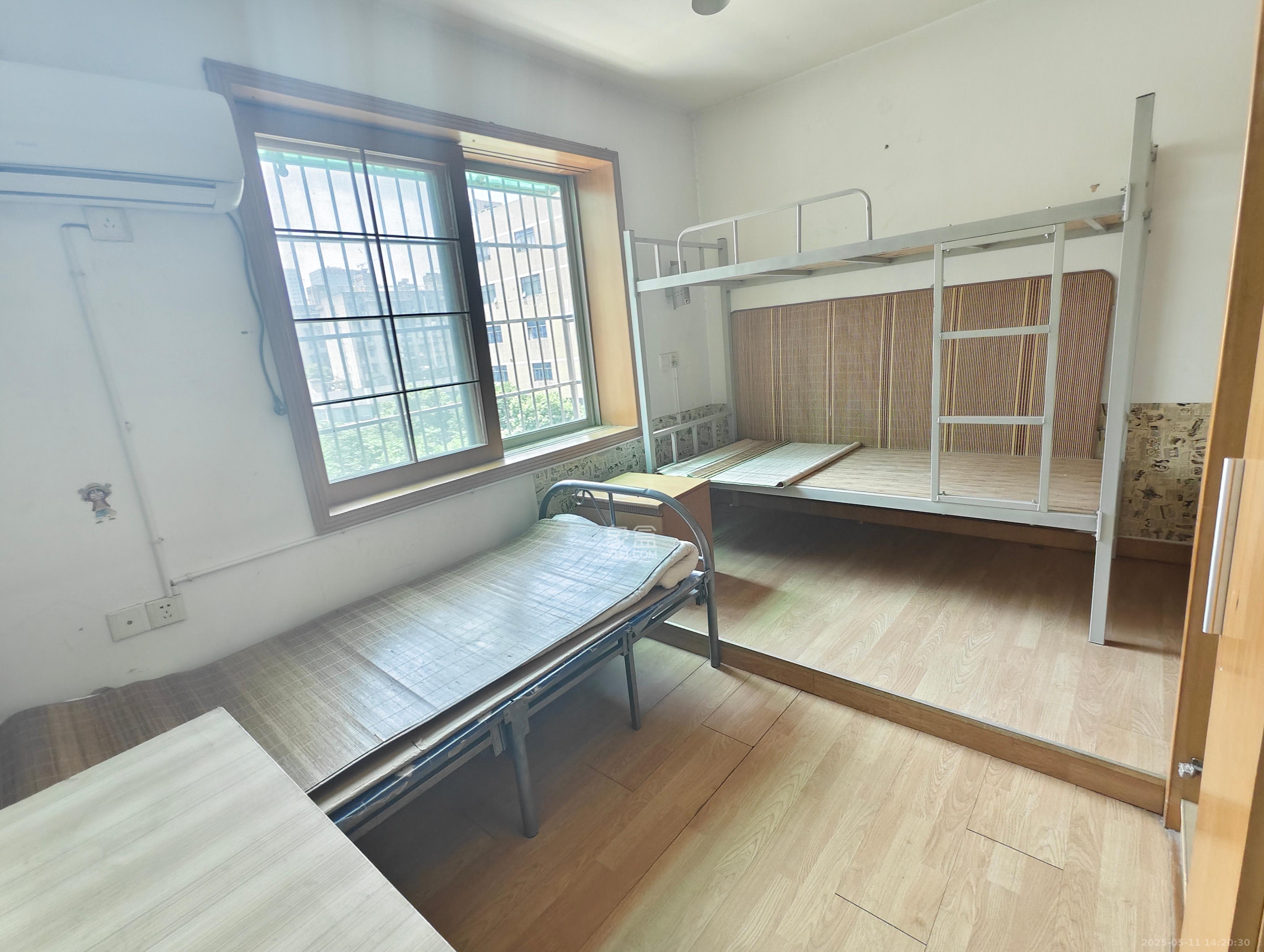 竹韵商居  5室2厅2卫   3500.00元/月室内图