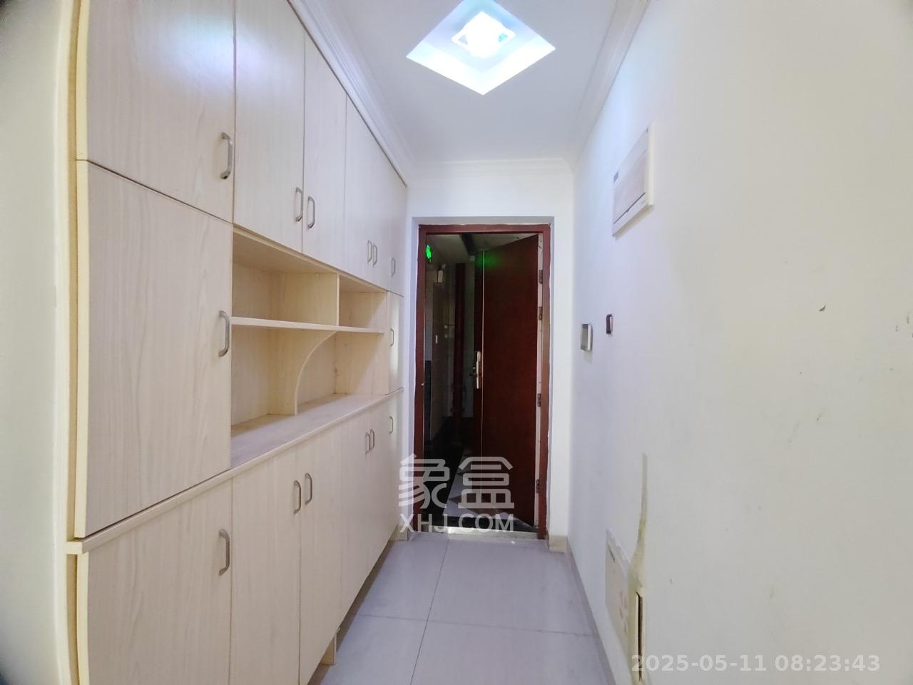 达美D6区  3室2厅1卫   2700.00元/月室内图