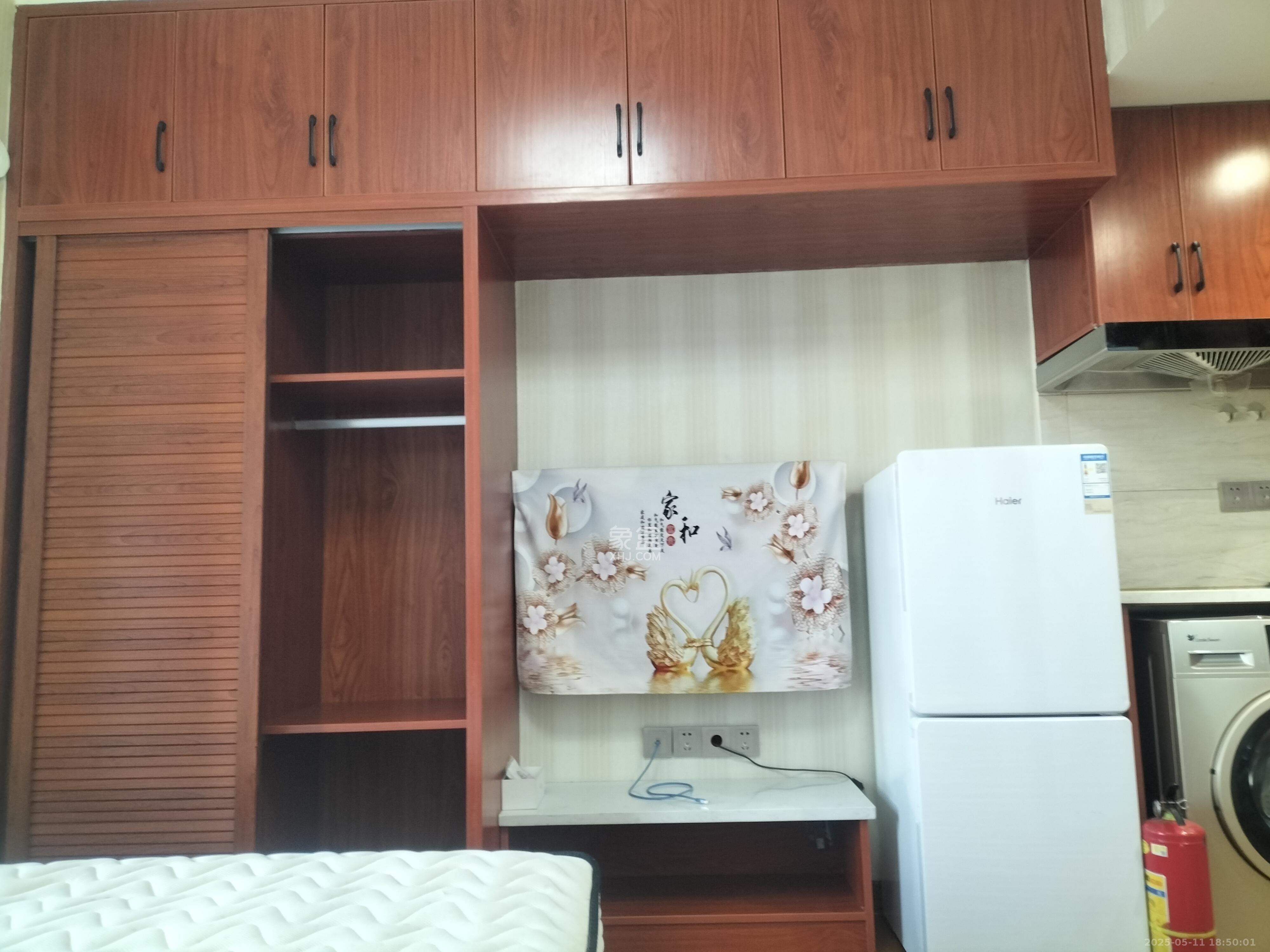 好莱城（弘德西街）  1室1厅1卫   1300.00元/月室内图