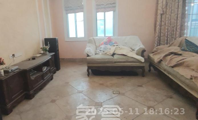 托斯卡纳洋房高层 5室2厅2卫 8000.0元/月 托斯卡纳洋房高层 5室2厅2卫 8000.0元/月室内图