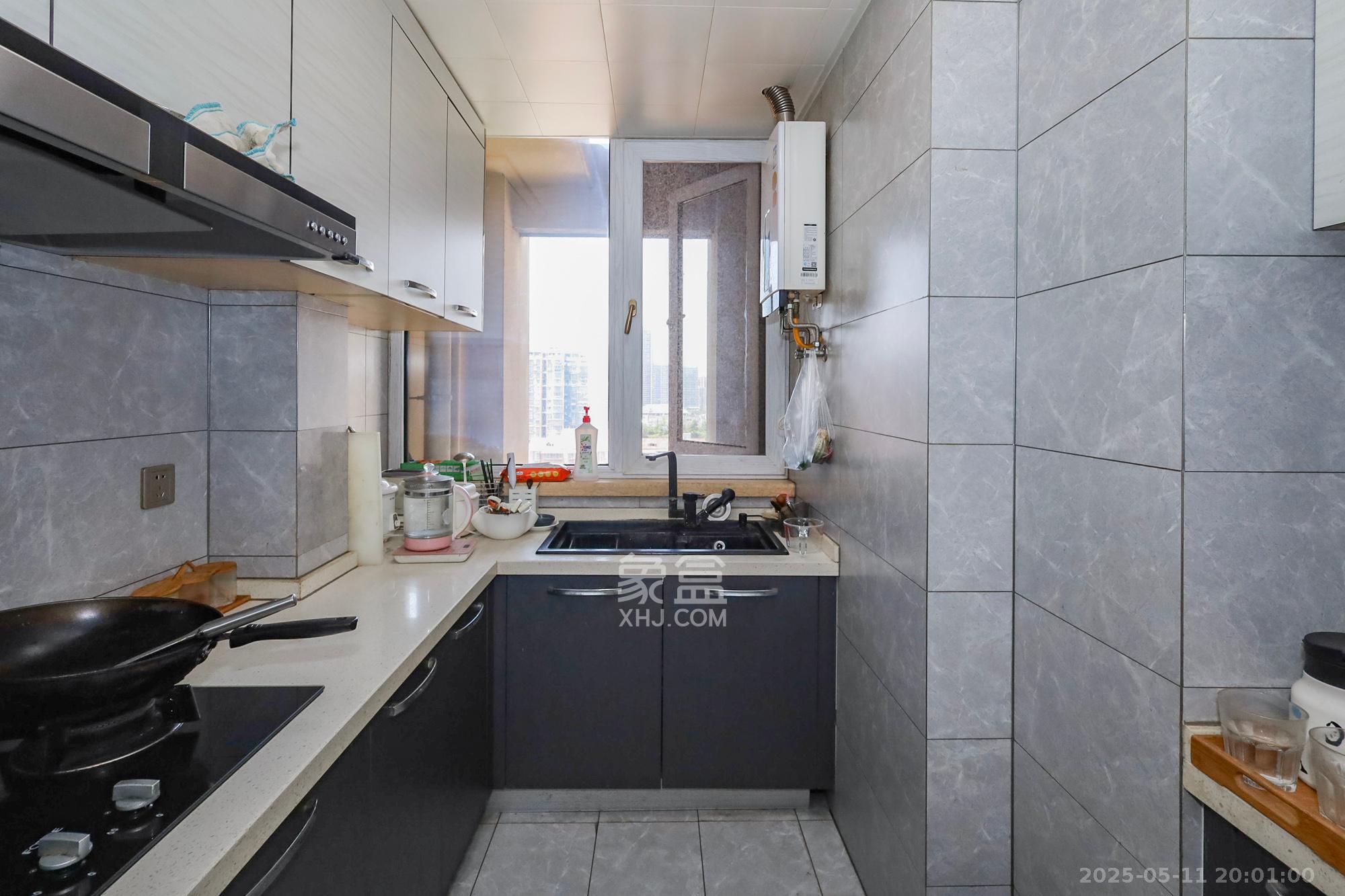 协信星澜汇  3室2厅2卫    138.0万 协信星澜汇  3室2厅2卫    138.0万厨房