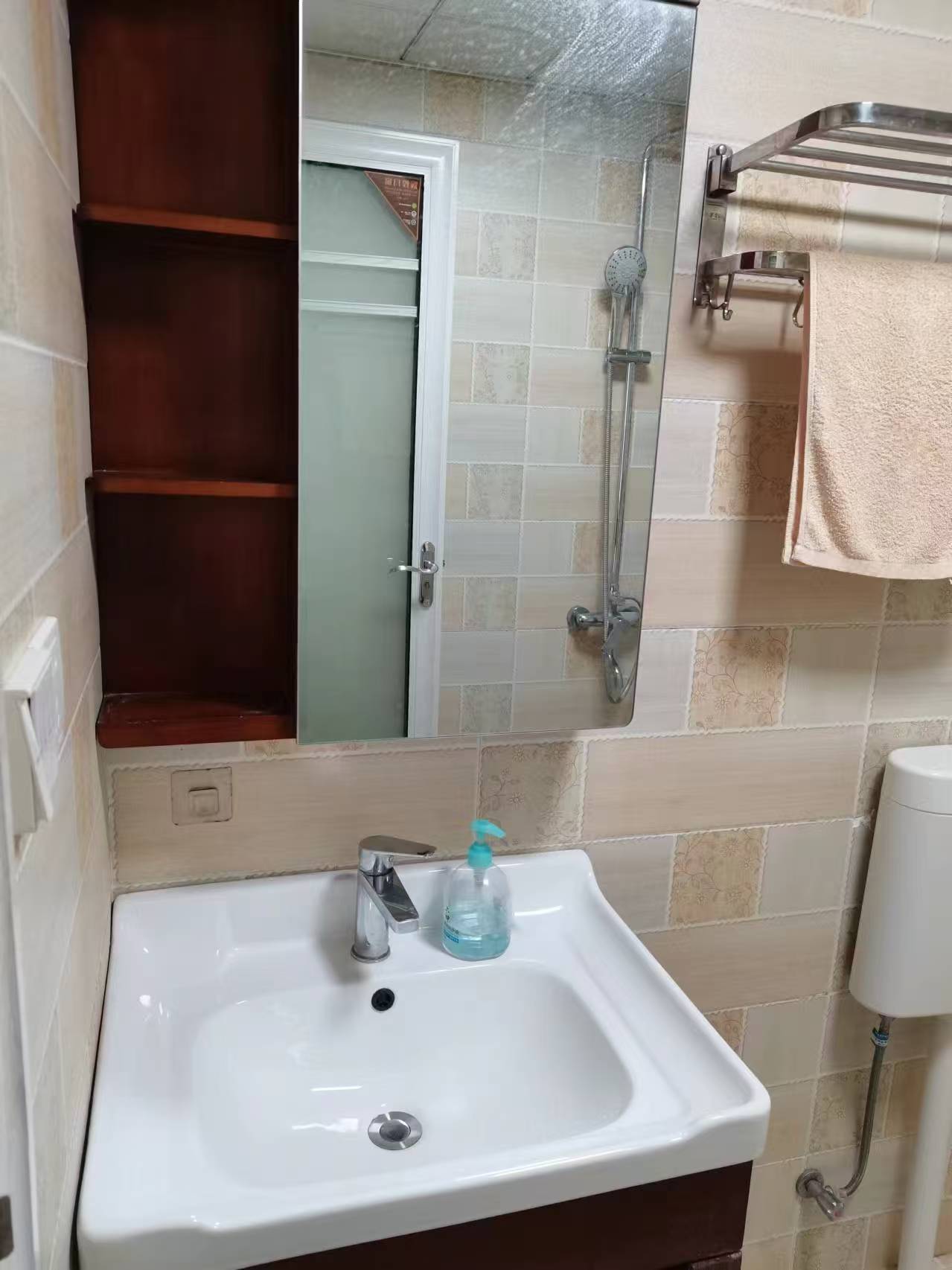御笔华章  2室2厅1卫   1800.00元/月室内图