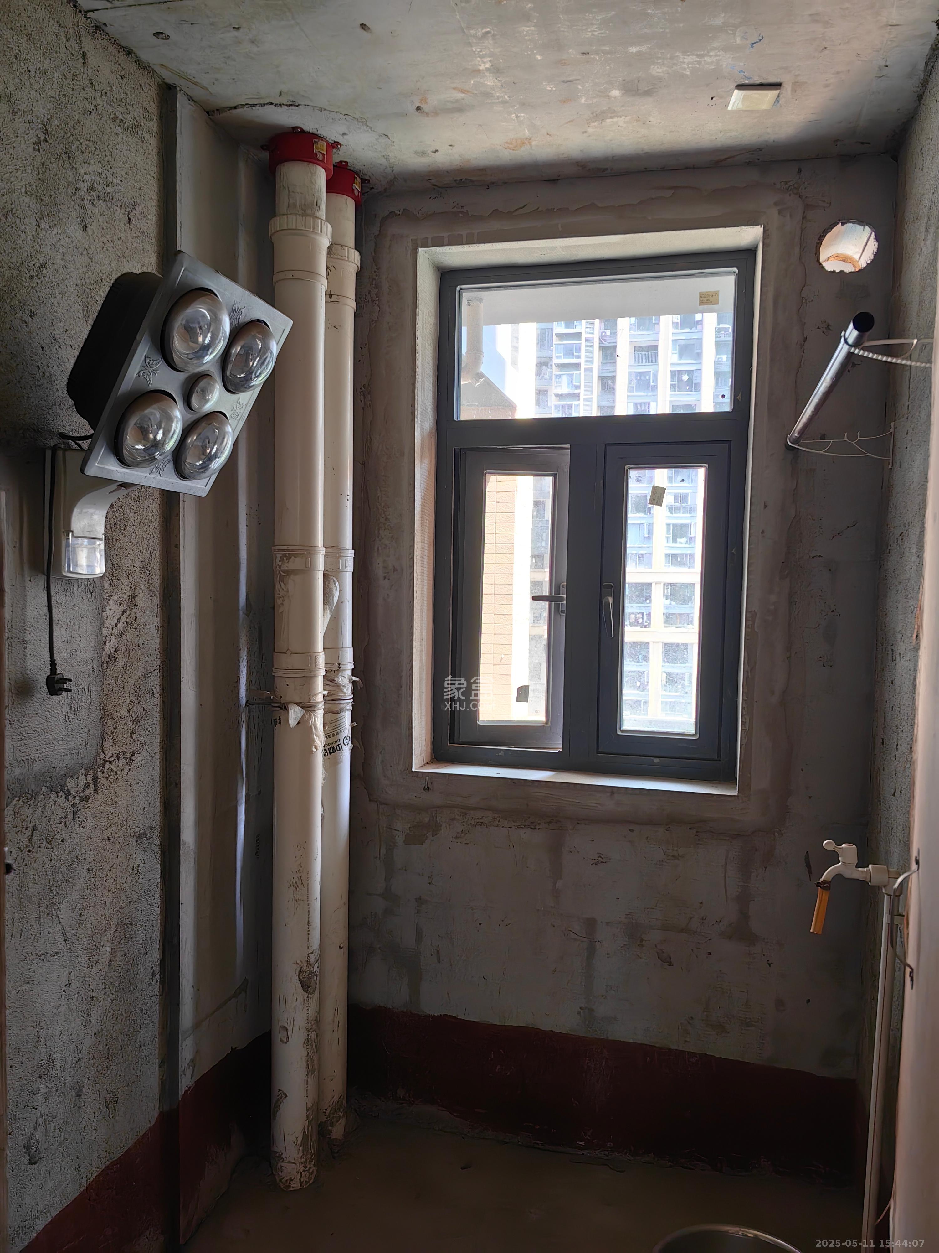 天健城 3室2厅2卫 1900.0元/月 天健城 3室2厅2卫 1900.0元/月室内图