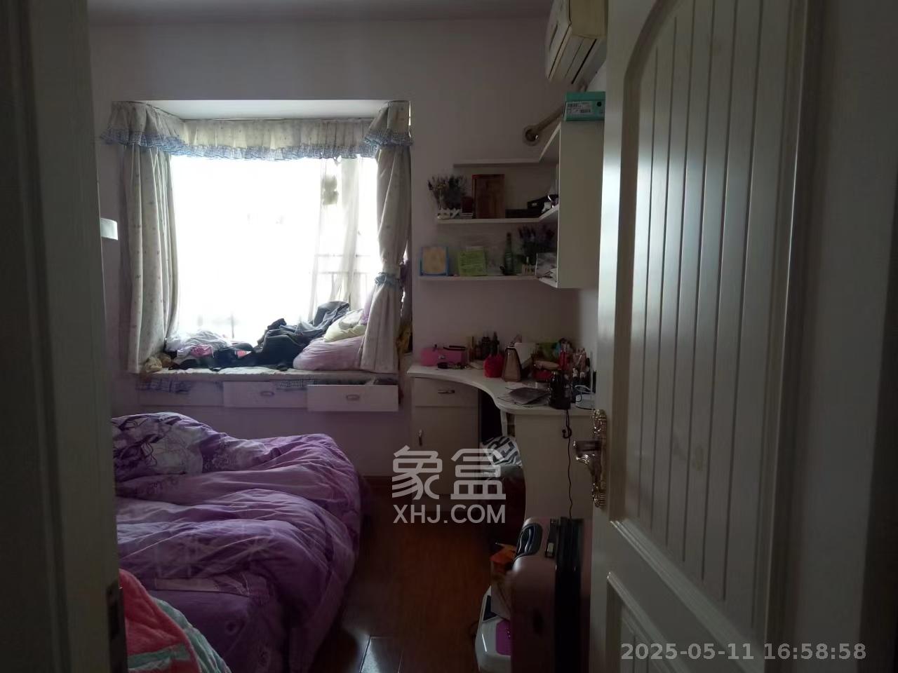 一品东庭  3室2厅2卫   3200.00元/月室内图
