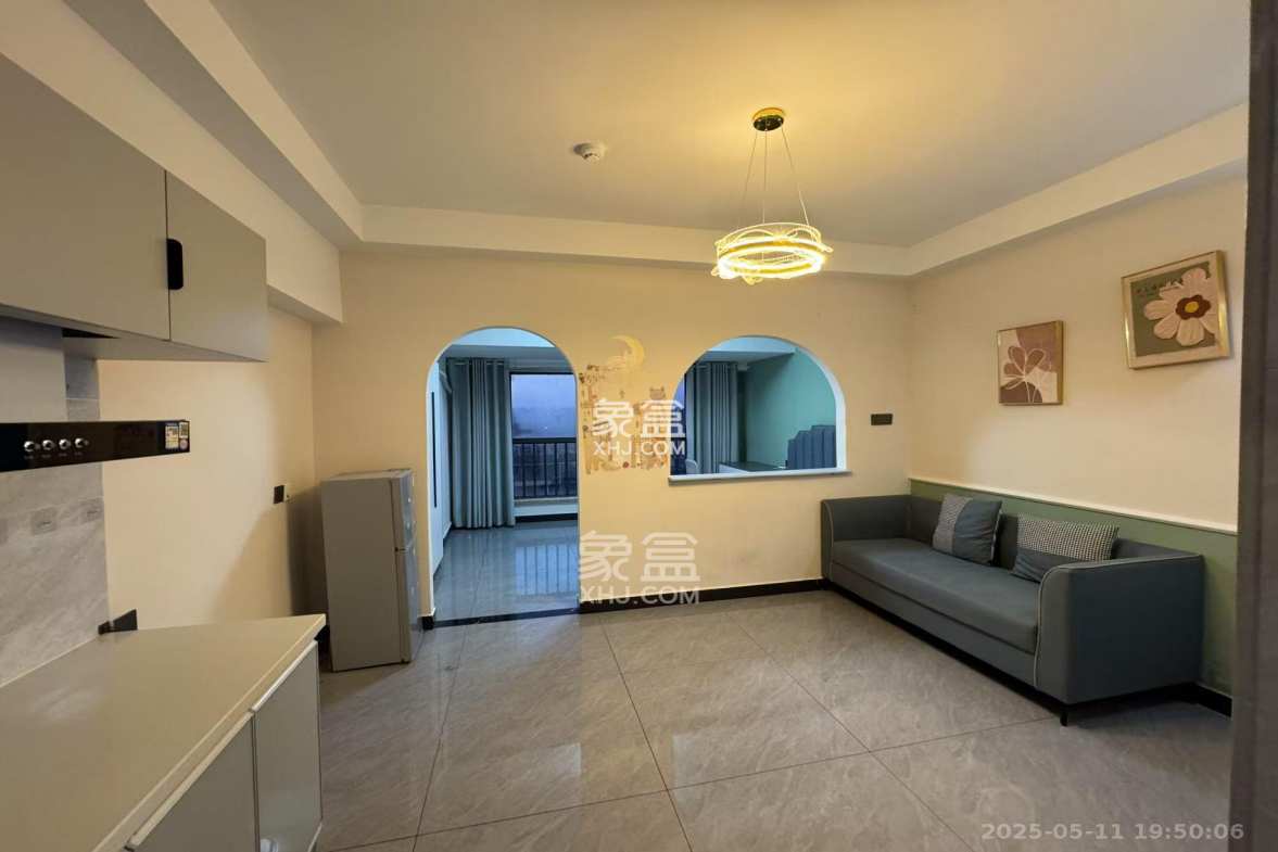 罗马国际公寓 1室2厅1卫 1500.0元/月 罗马国际公寓 1室2厅1卫 1500.0元/月室内图