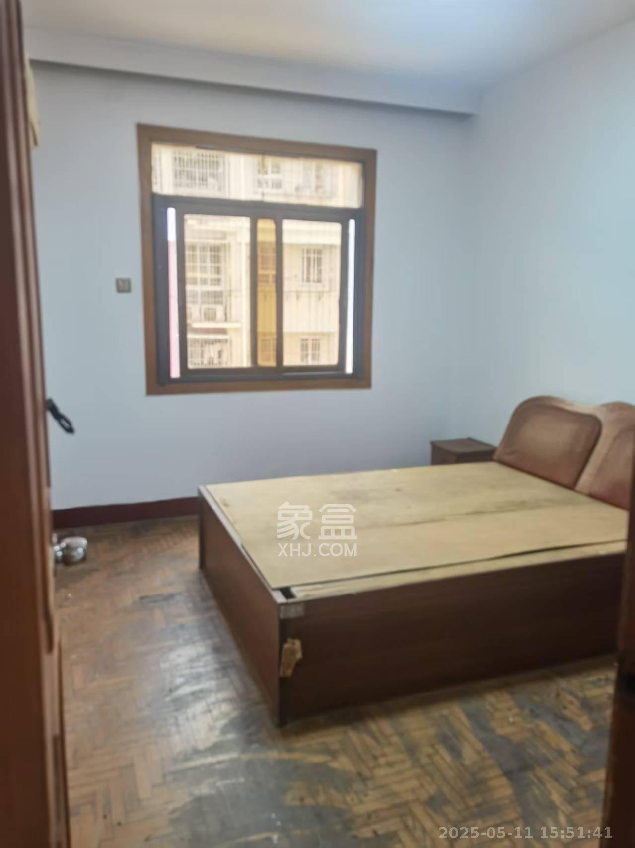 农村公路局宿舍  3室2厅2卫    2000.0元/月 农村公路局宿舍  3室2厅2卫    2000.0元/月室内图