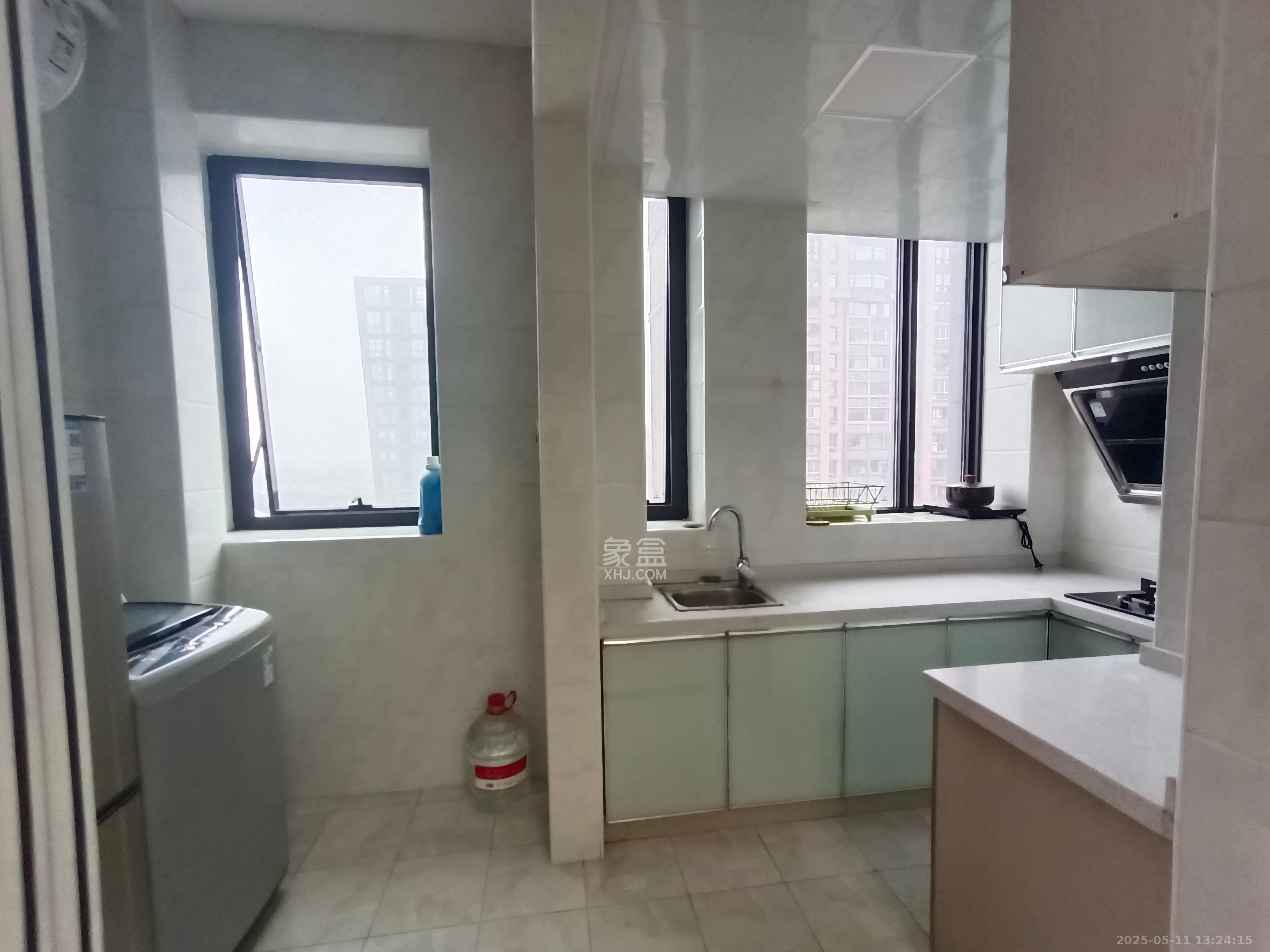 未来漫城 1室1厅1卫 1500.0元/月 未来漫城 1室1厅1卫 1500.0元/月室内图