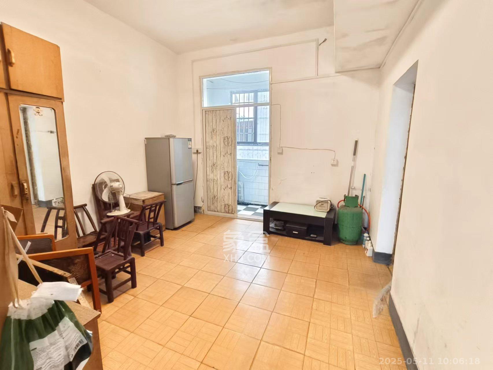 建湘新村  1室1厅1卫   1000.00元/月室内图