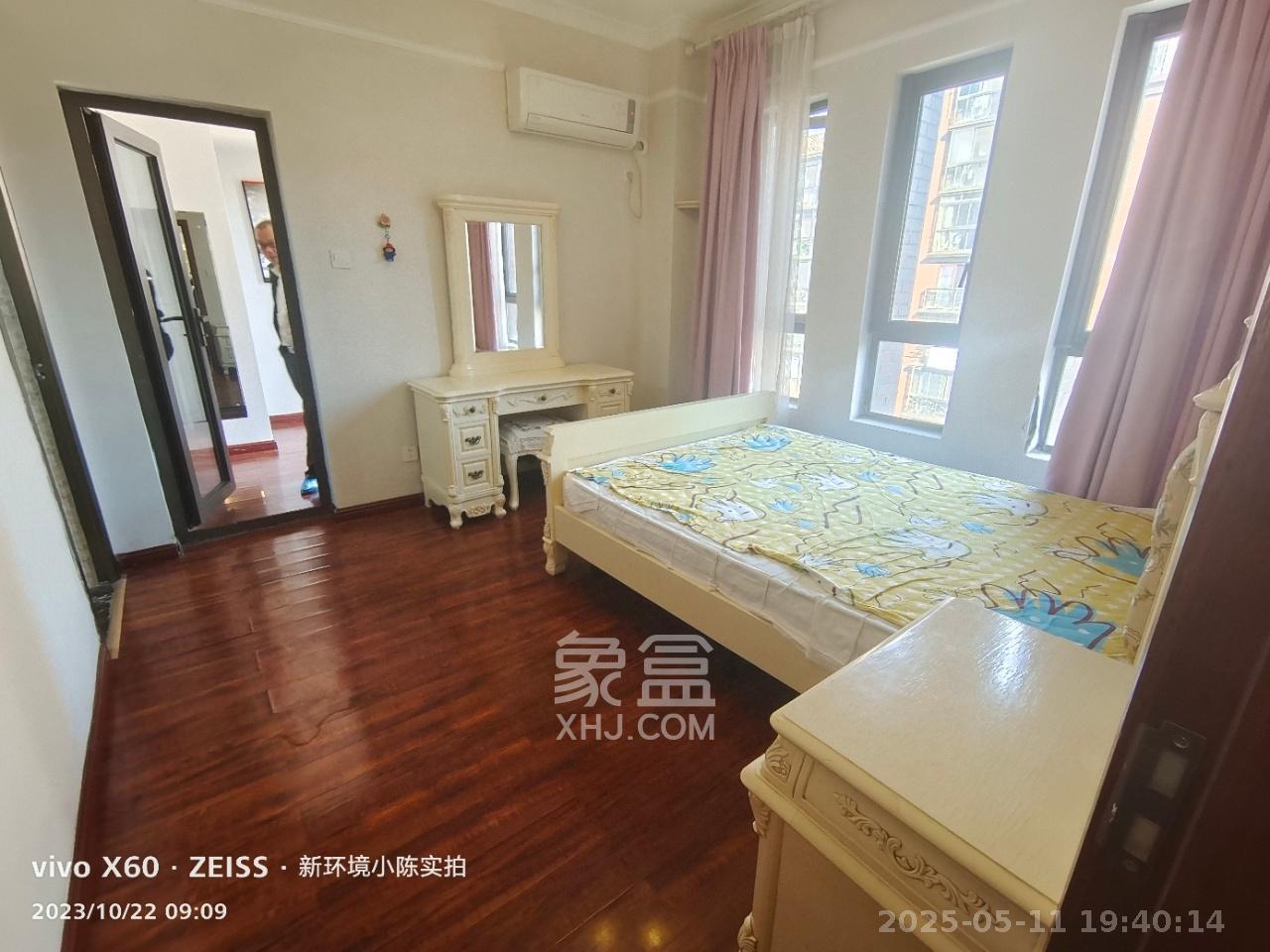 绿地公馆（绿地名邸）  2室1厅1卫   2400.00元/月室内图
