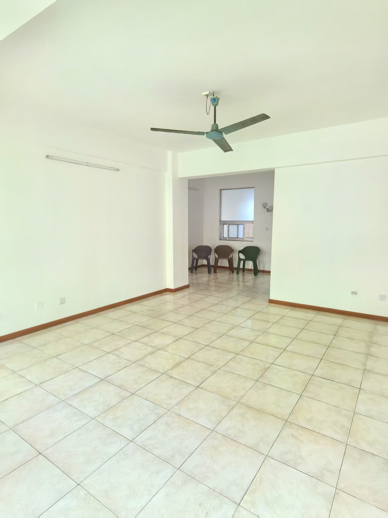 国土局宿舍(华海路) 3室2厅1卫 2100.0元/月 国土局宿舍(华海路) 3室2厅1卫 2100.0元/月室内图