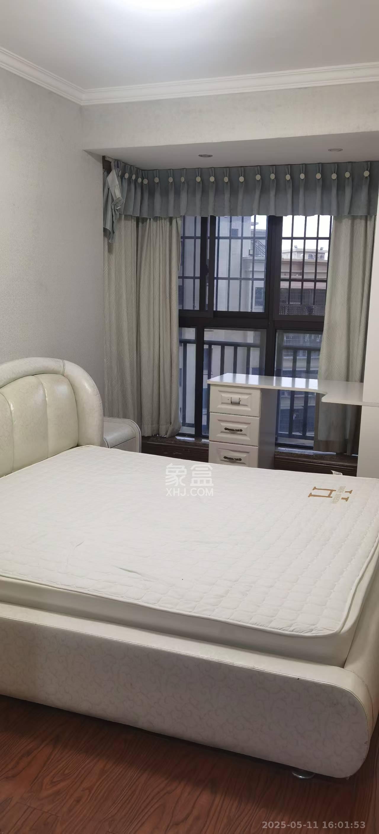 保利麓谷林语F区  3室2厅2卫   3000.00元/月室内图