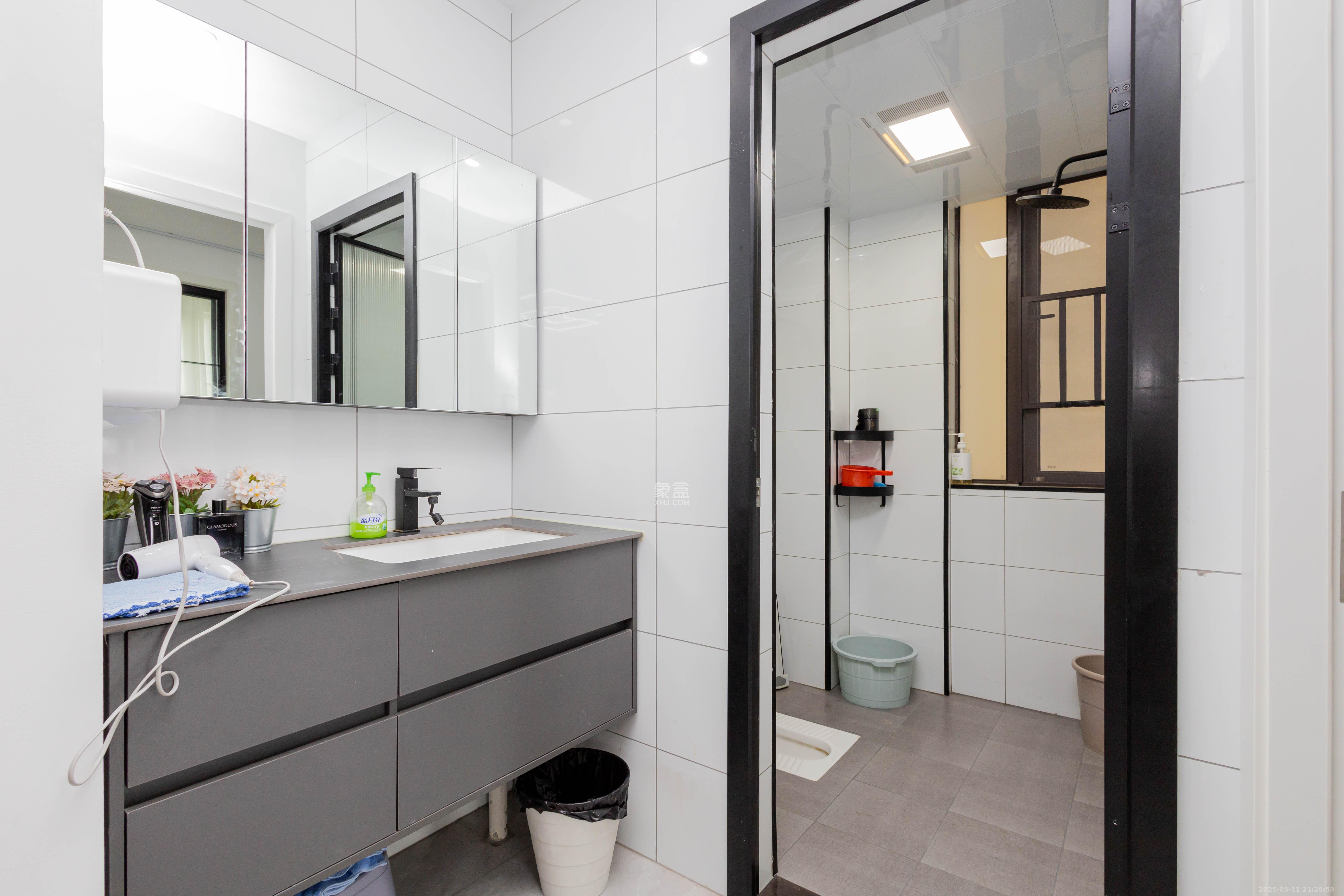 湘域芯城一期  3室2厅2卫    102.0万 湘域芯城一期  3室2厅2卫    102.0万卫生间