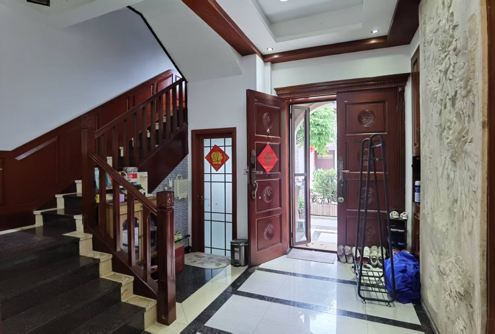 碧桂园 5室2厅3卫 8000.0元/月 碧桂园 5室2厅3卫 8000.0元/月室内图