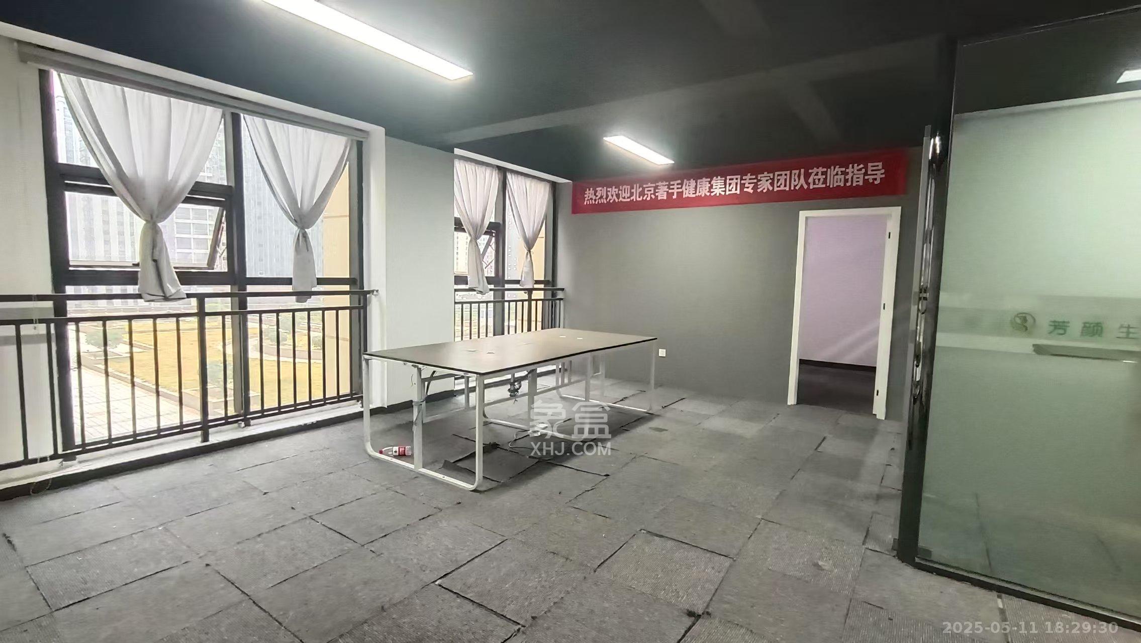 万坤图财富广场  1室1厅1卫   4000.00元/月室内图
