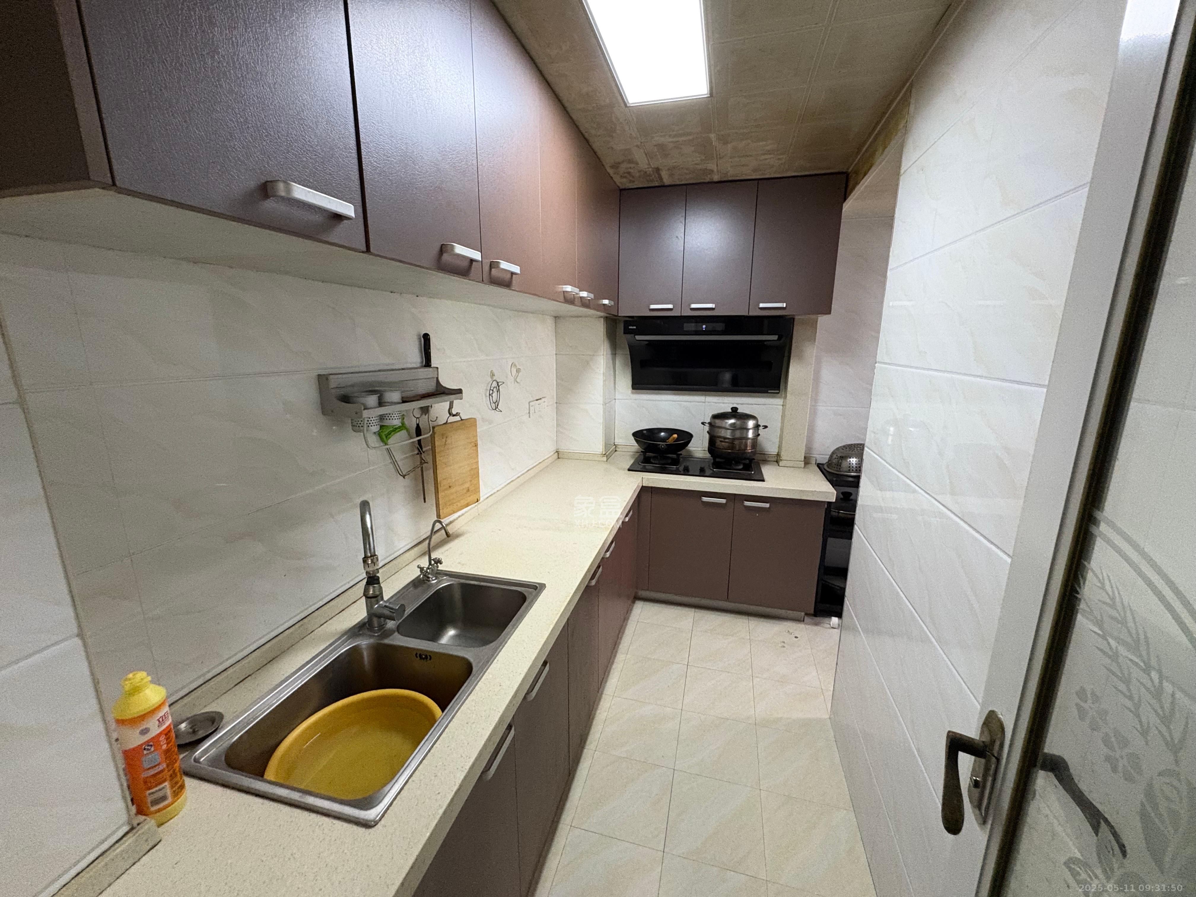 深业睿城 3室2厅1卫 2000.0元/月 深业睿城 3室2厅1卫 2000.0元/月室内图