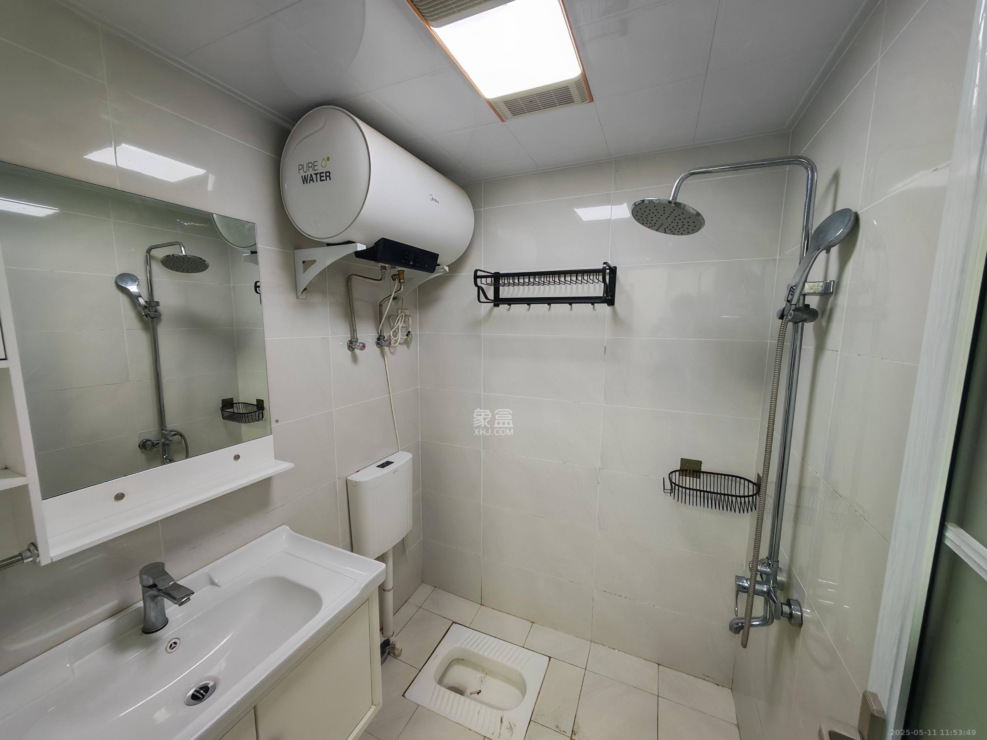 C-park天悦城(紫檀溪苑二期)  1室1厅1卫    1600.0元/月 C-park天悦城(紫檀溪苑二期)  1室1厅1卫    1600.0元/月室内图