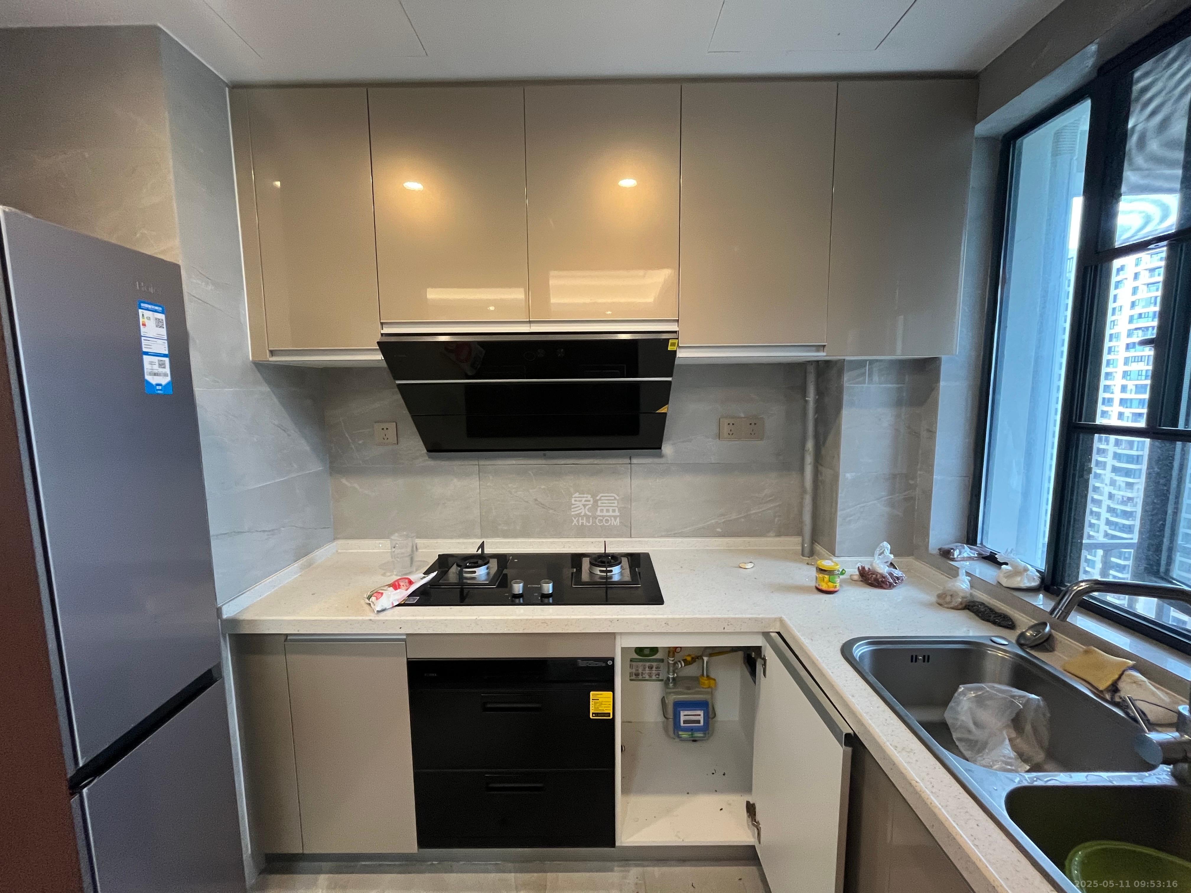 绿地长沙城际空间站(绿地新里佳苑) 4室2厅2卫 4000.0元/月 绿地长沙城际空间站(绿地新里佳苑) 4室2厅2卫 4000.0元/月室内图