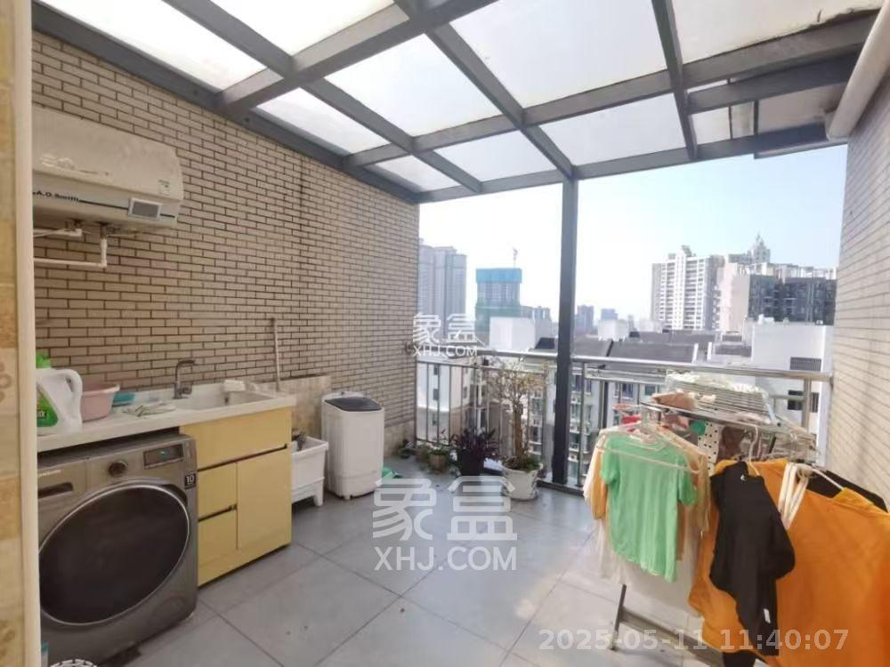 金侨书香庭苑  5室3厅2卫   85.00万室内图