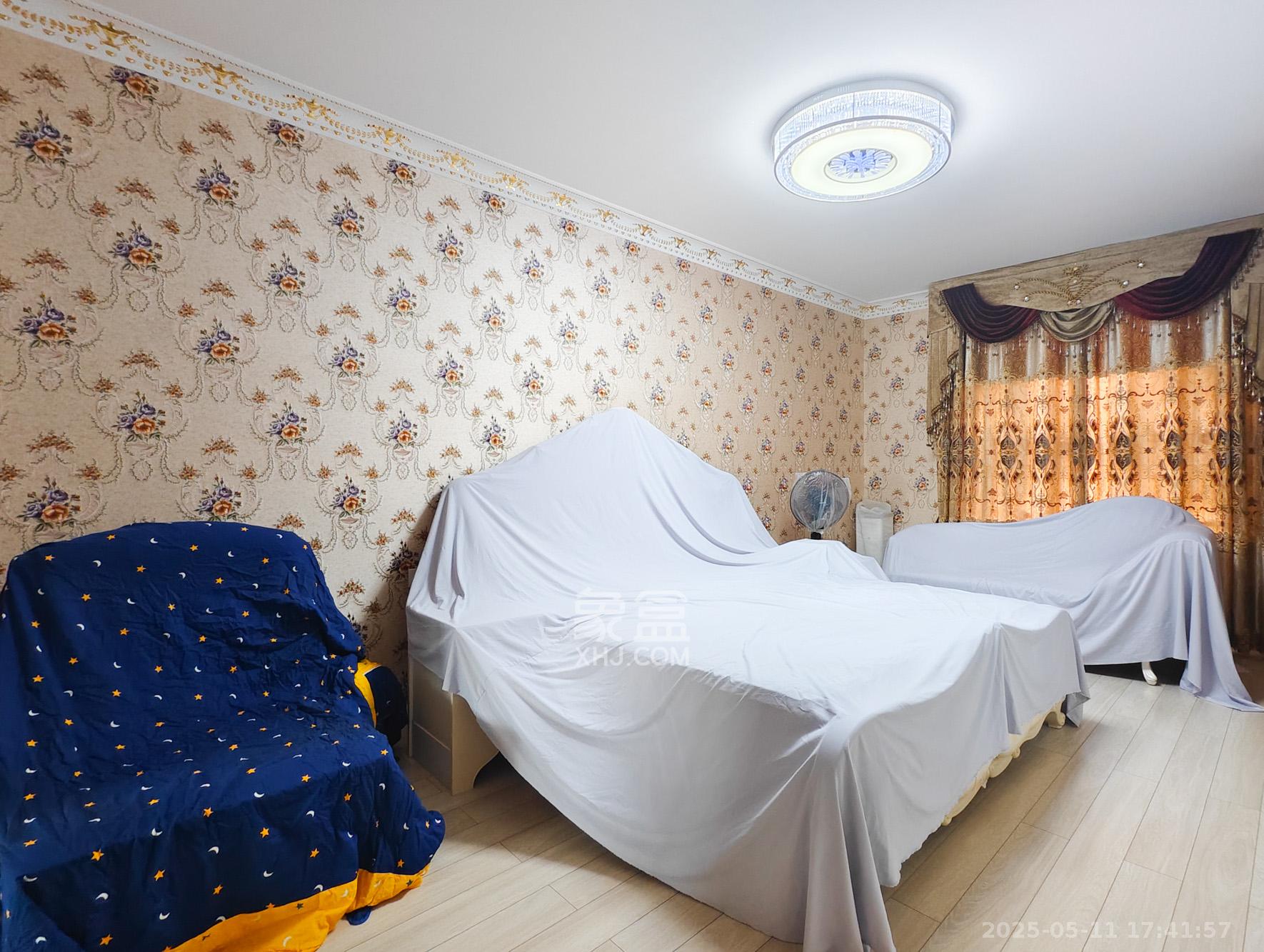 南庭城果 4室2厅2卫 110.0万 南庭城果 4室2厅2卫 110.0万卧室