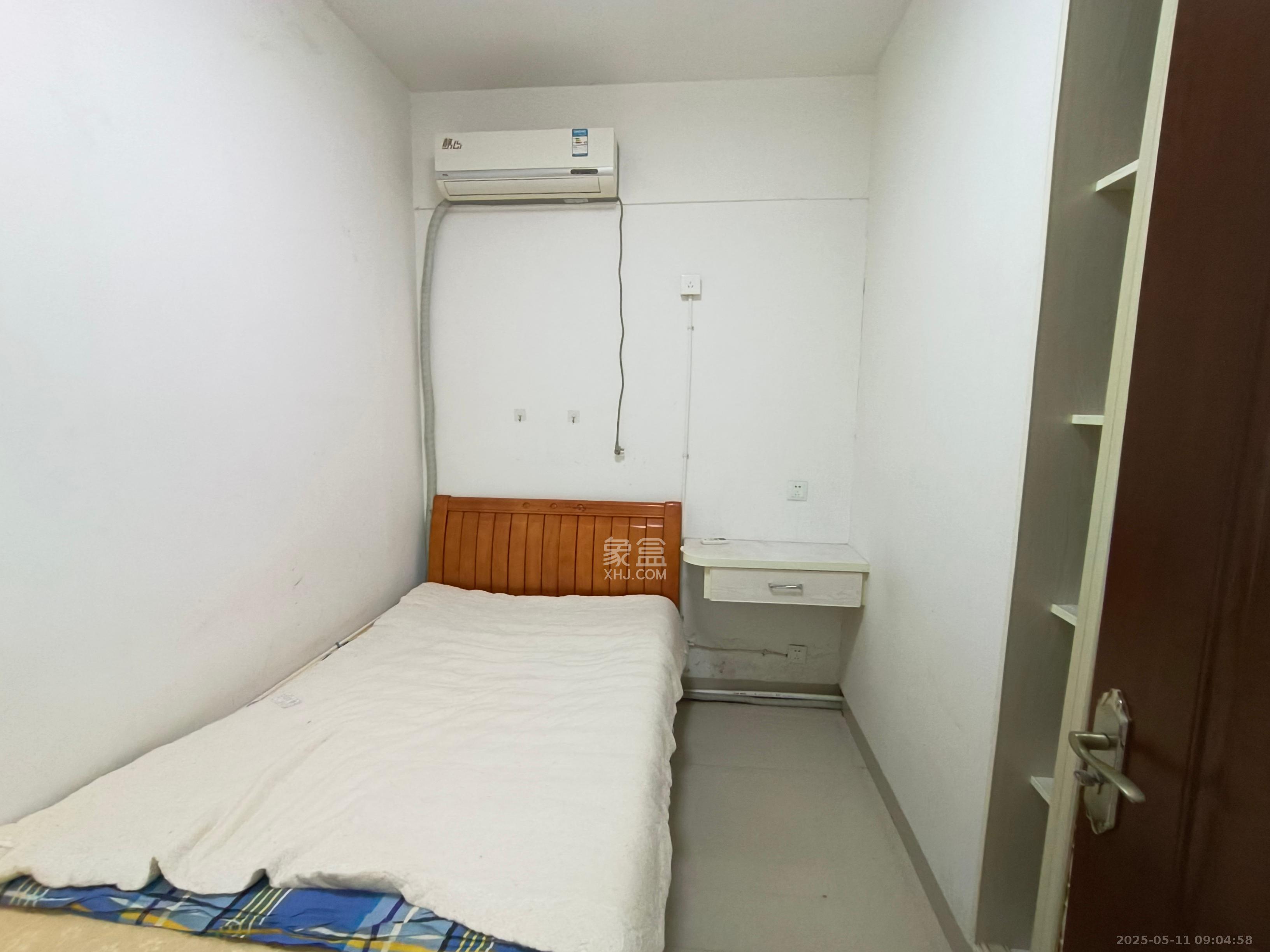 山水湾  2室1厅1卫   1400.00元/月室内图