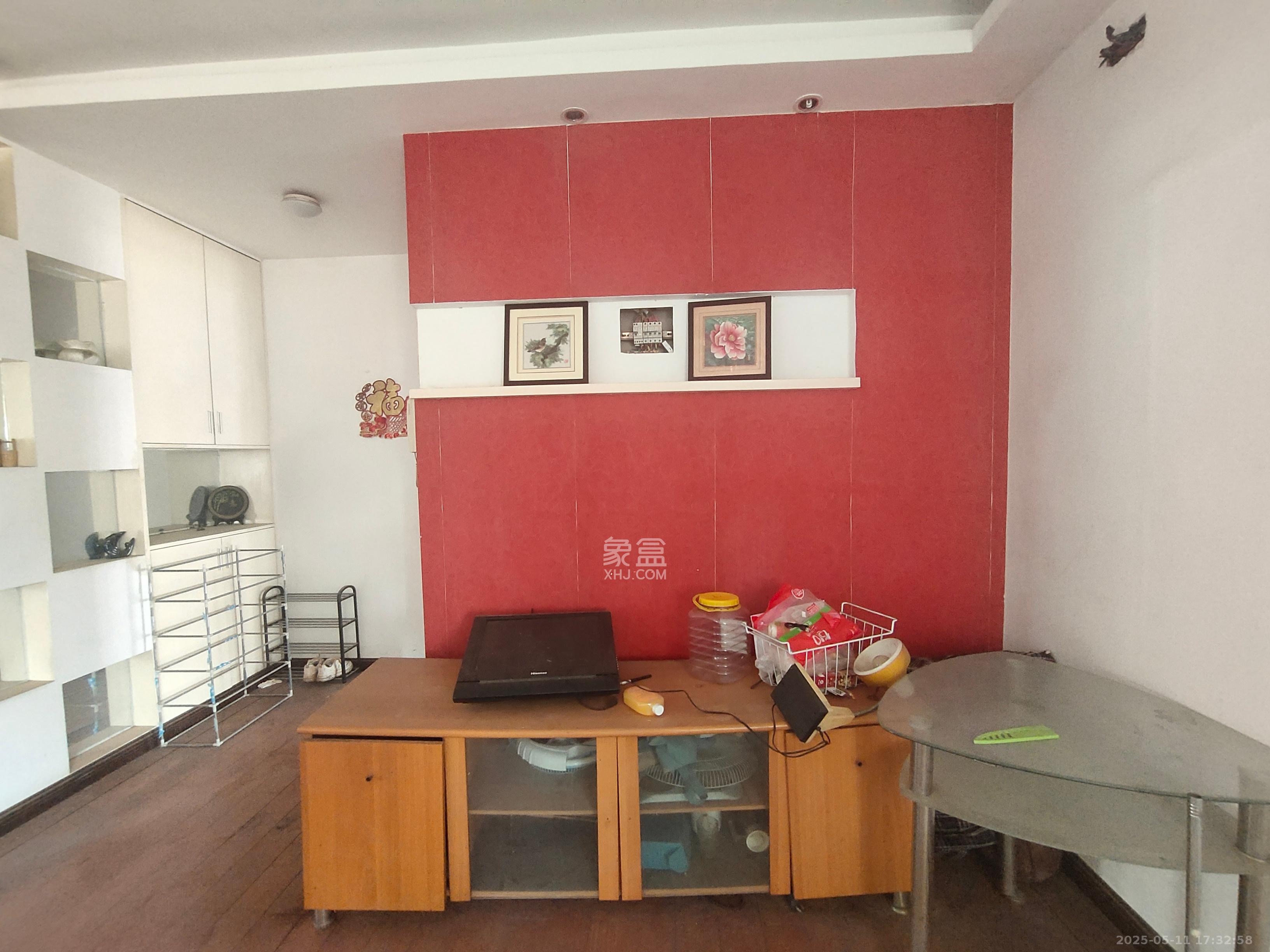 古堆山送变电宿舍 1室0厅0卫 1500.0元/月 古堆山送变电宿舍 1室0厅0卫 1500.0元/月室内图