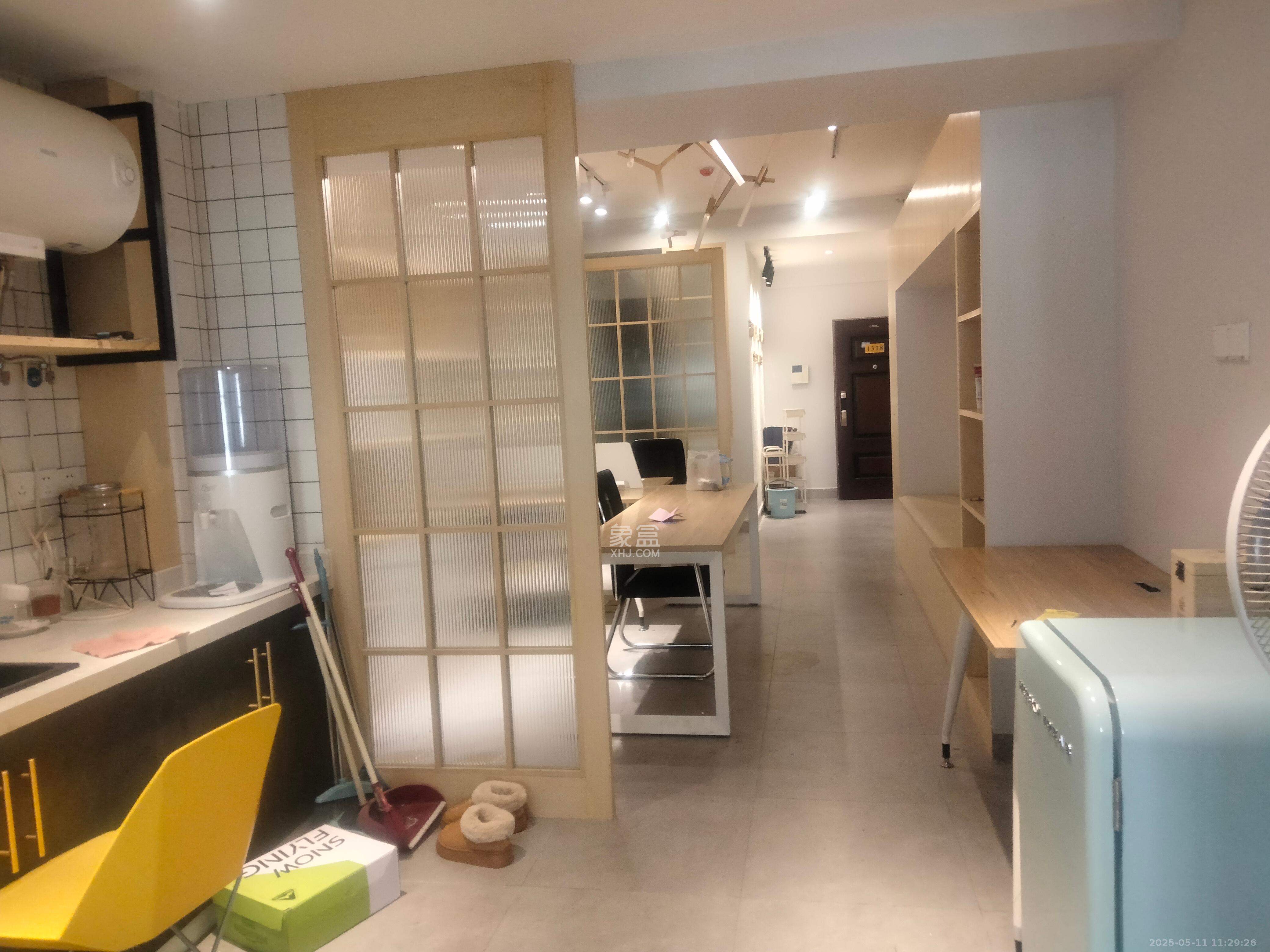 中建芙蓉嘉苑 1室1厅1卫 2000.0元/月 中建芙蓉嘉苑 1室1厅1卫 2000.0元/月室内图