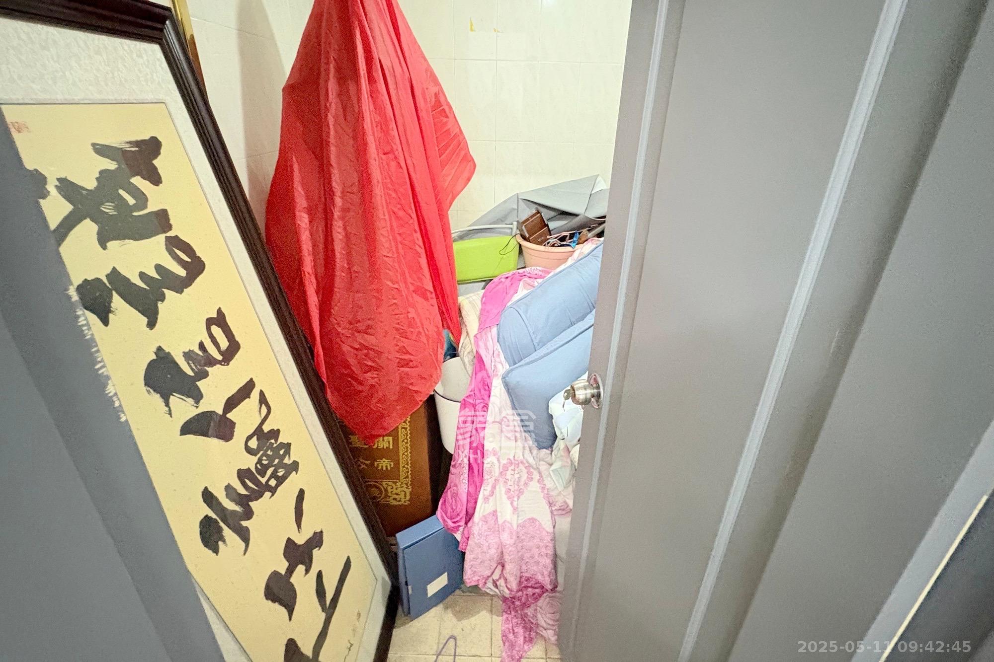 东成大厦 2室2厅1卫 2200.0元/月 东成大厦 2室2厅1卫 2200.0元/月室内图