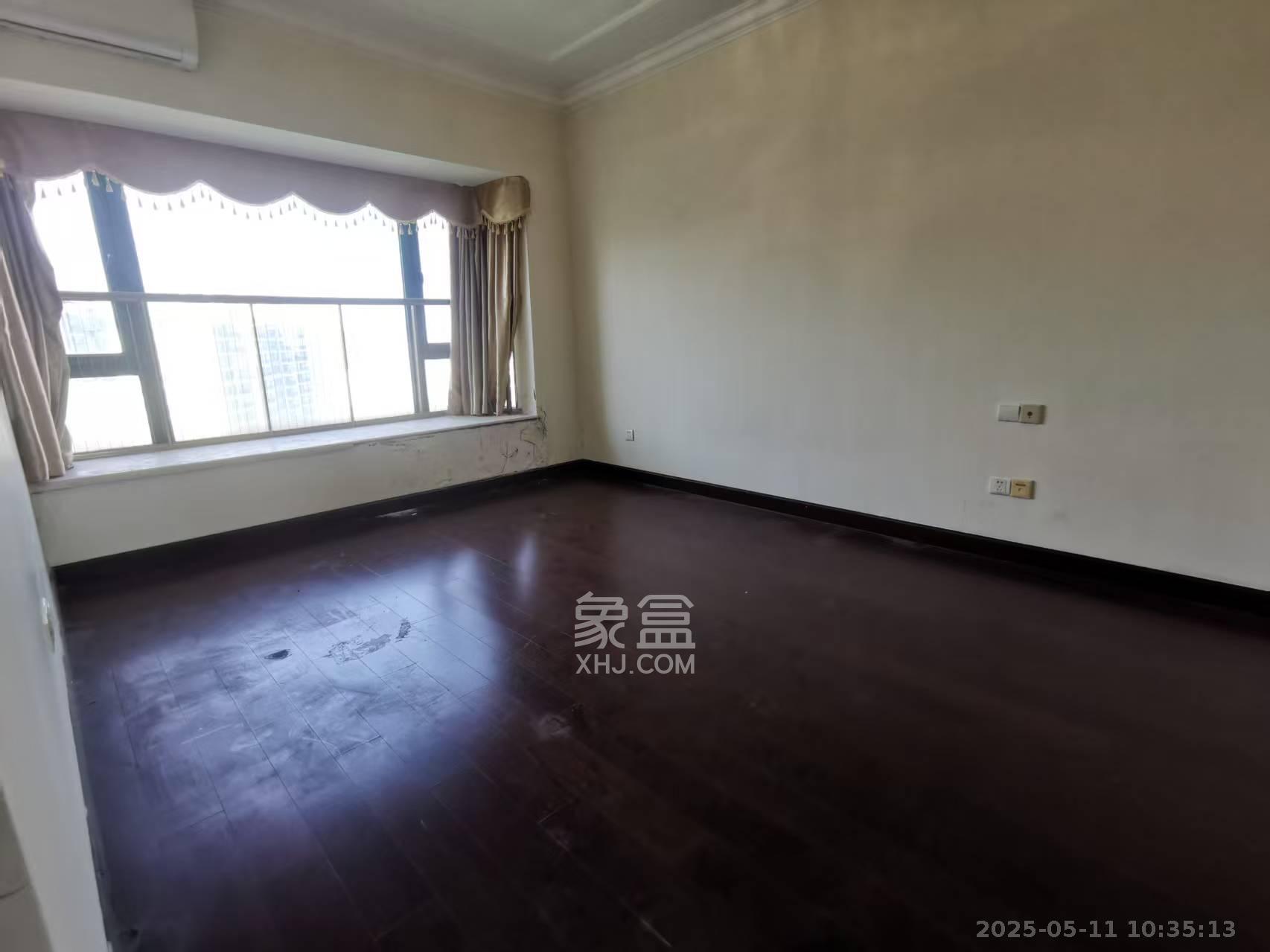 恒大绿洲  3室2厅2卫    2400.0元/月室内图