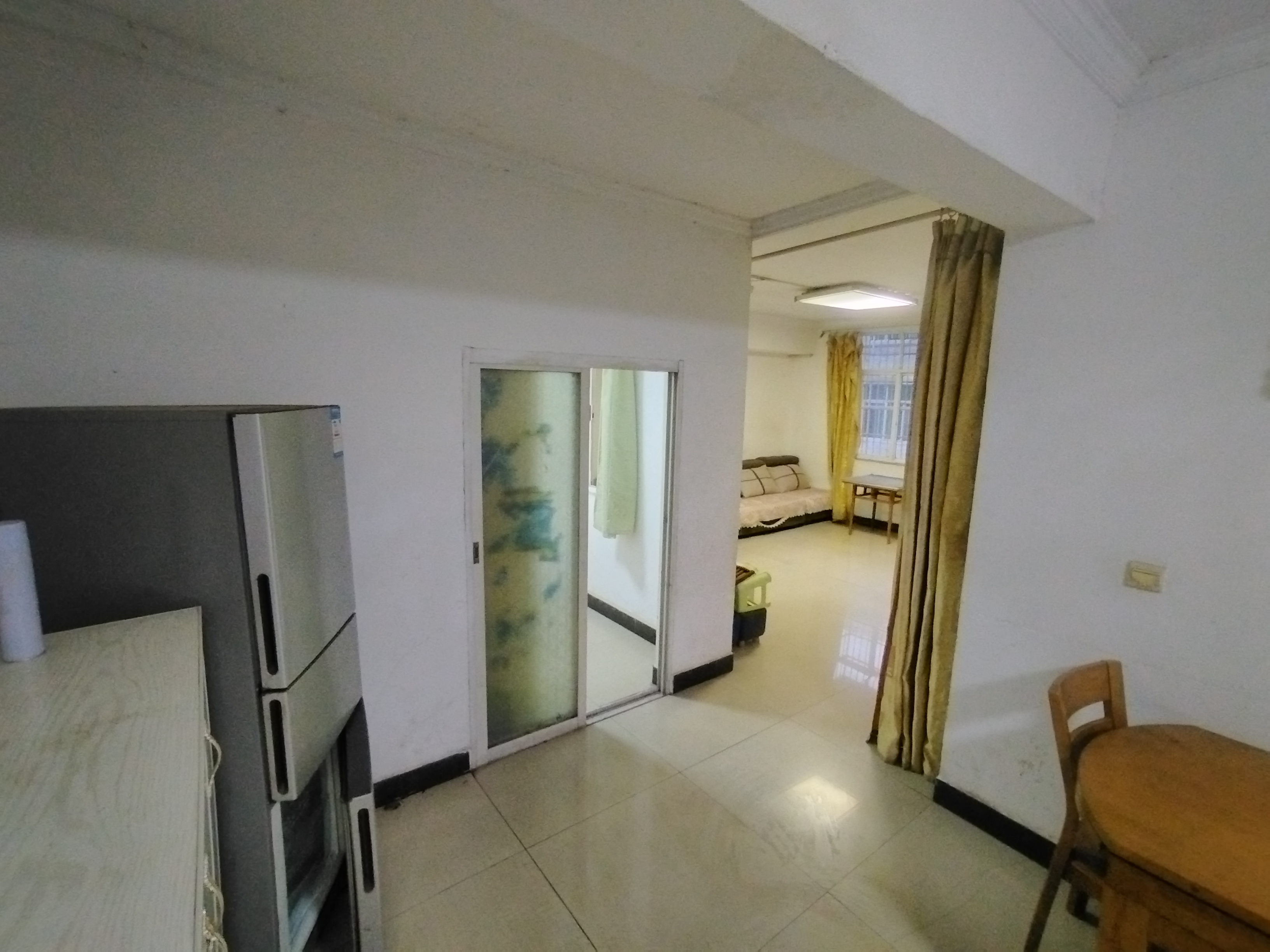 丁字街散盘 3室2厅1卫 800.0元/月 丁字街散盘 3室2厅1卫 800.0元/月室内图