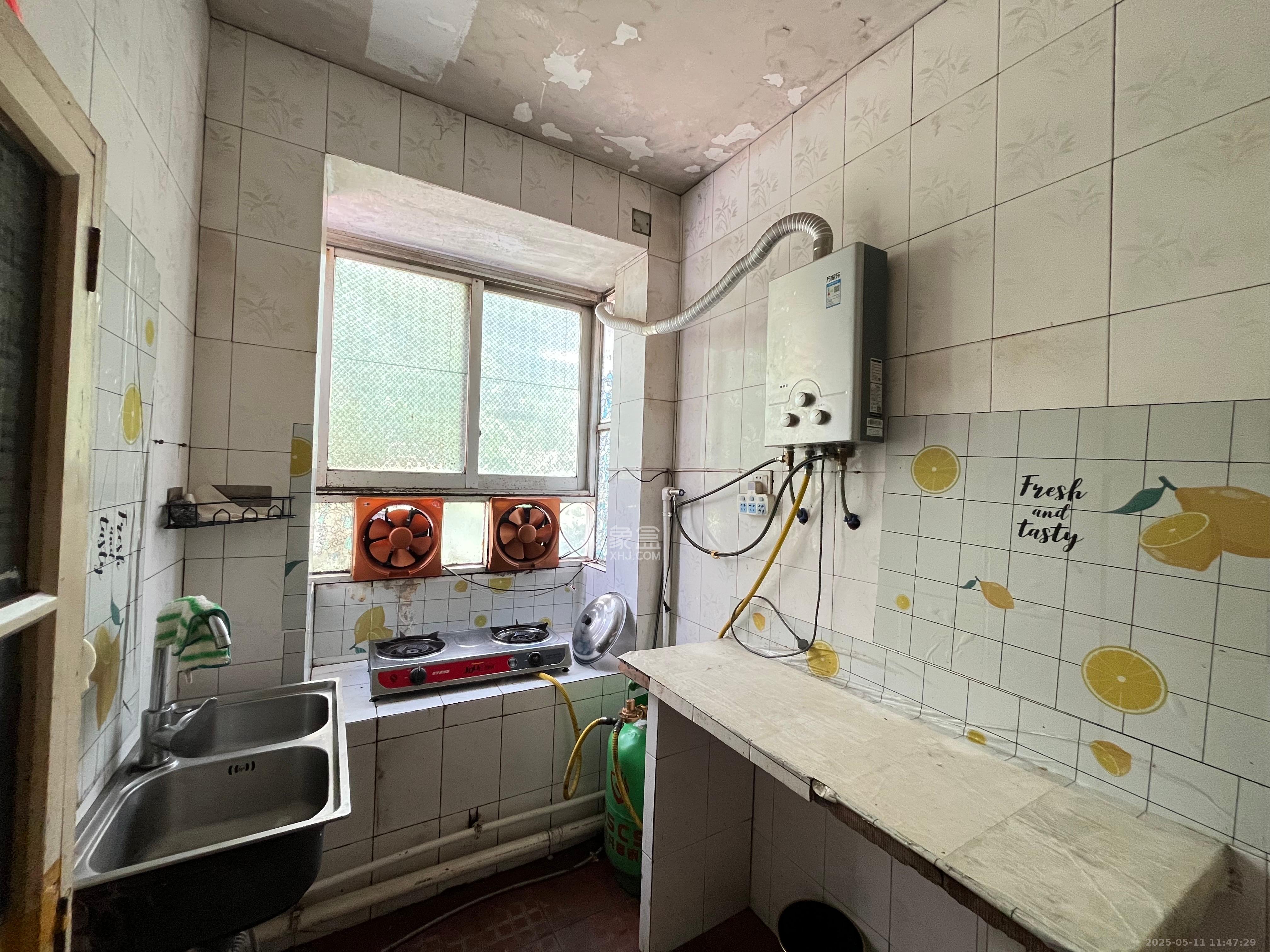 谢家冲 2室1厅1卫 1200.0元/月 谢家冲 2室1厅1卫 1200.0元/月室内图