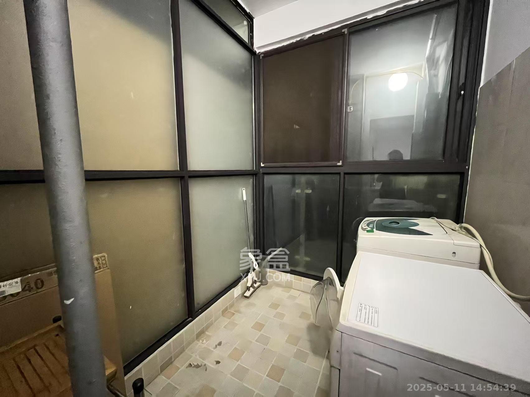 达美D6区  3室1厅1卫    2600.0元/月室内图