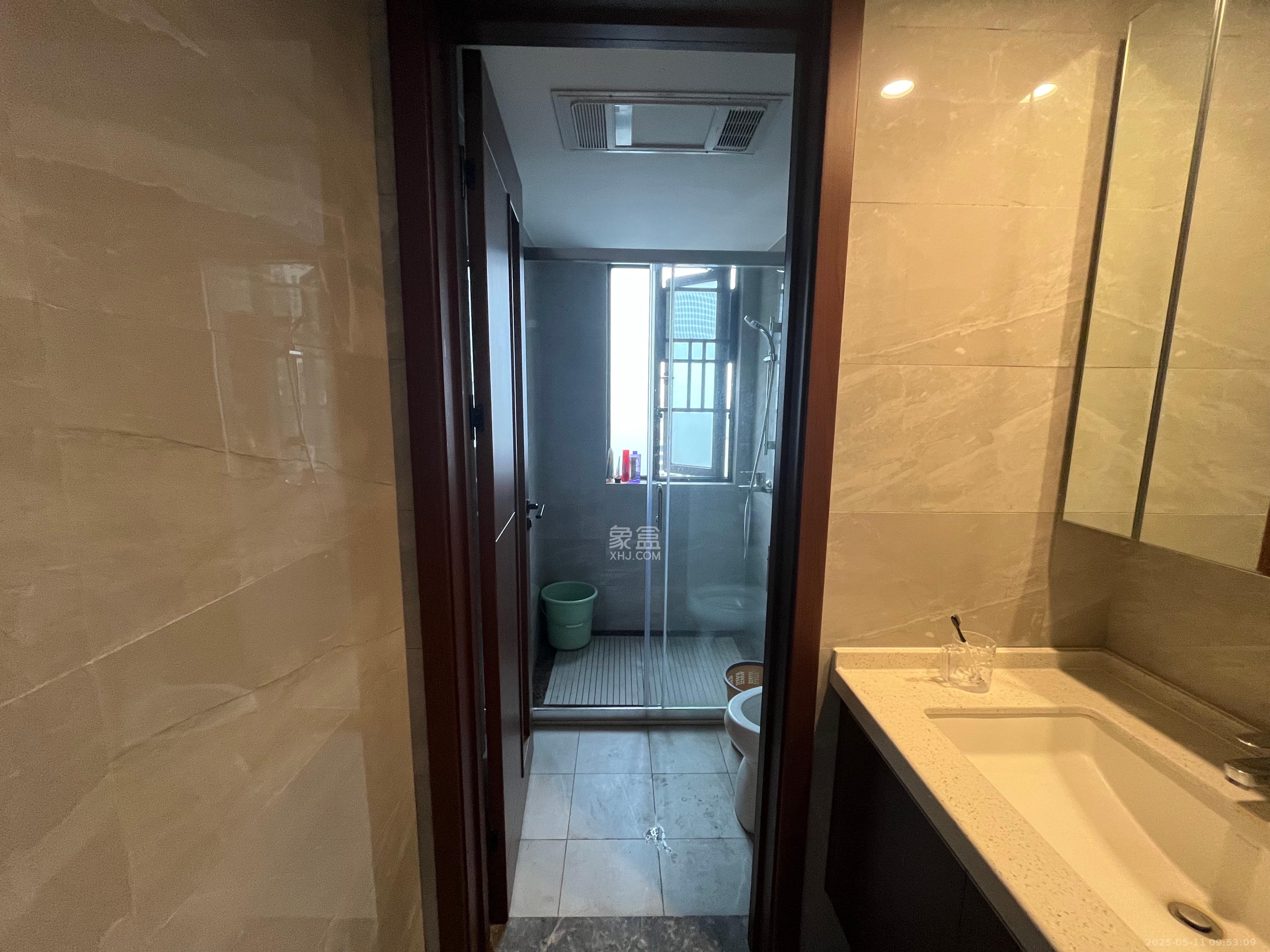 绿地长沙城际空间站(绿地新里佳苑) 4室2厅2卫 4000.0元/月 绿地长沙城际空间站(绿地新里佳苑) 4室2厅2卫 4000.0元/月室内图