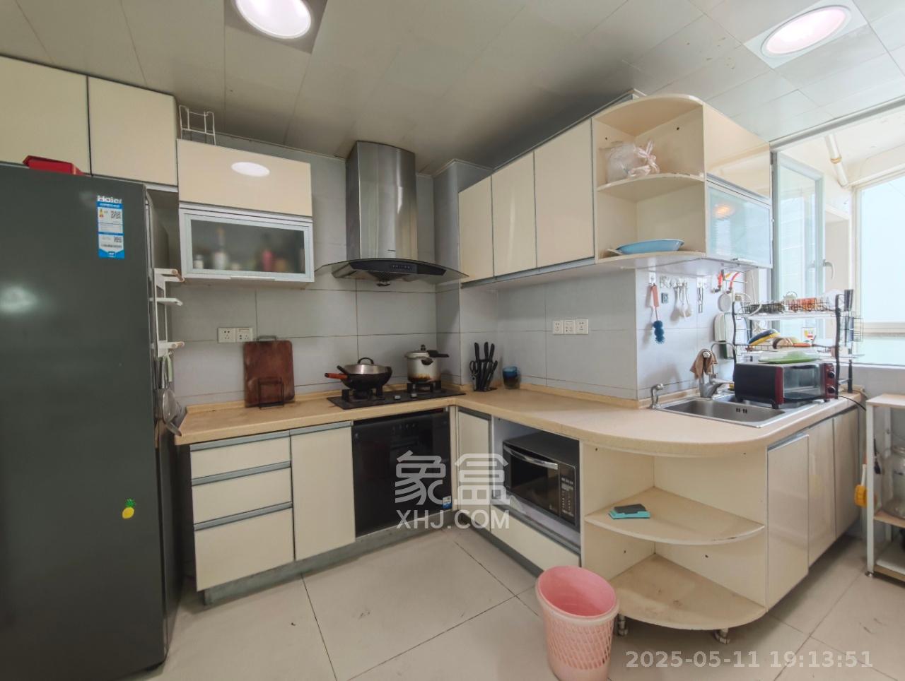 阳光100二期  1室0厅0卫    3500.0元/月室内图