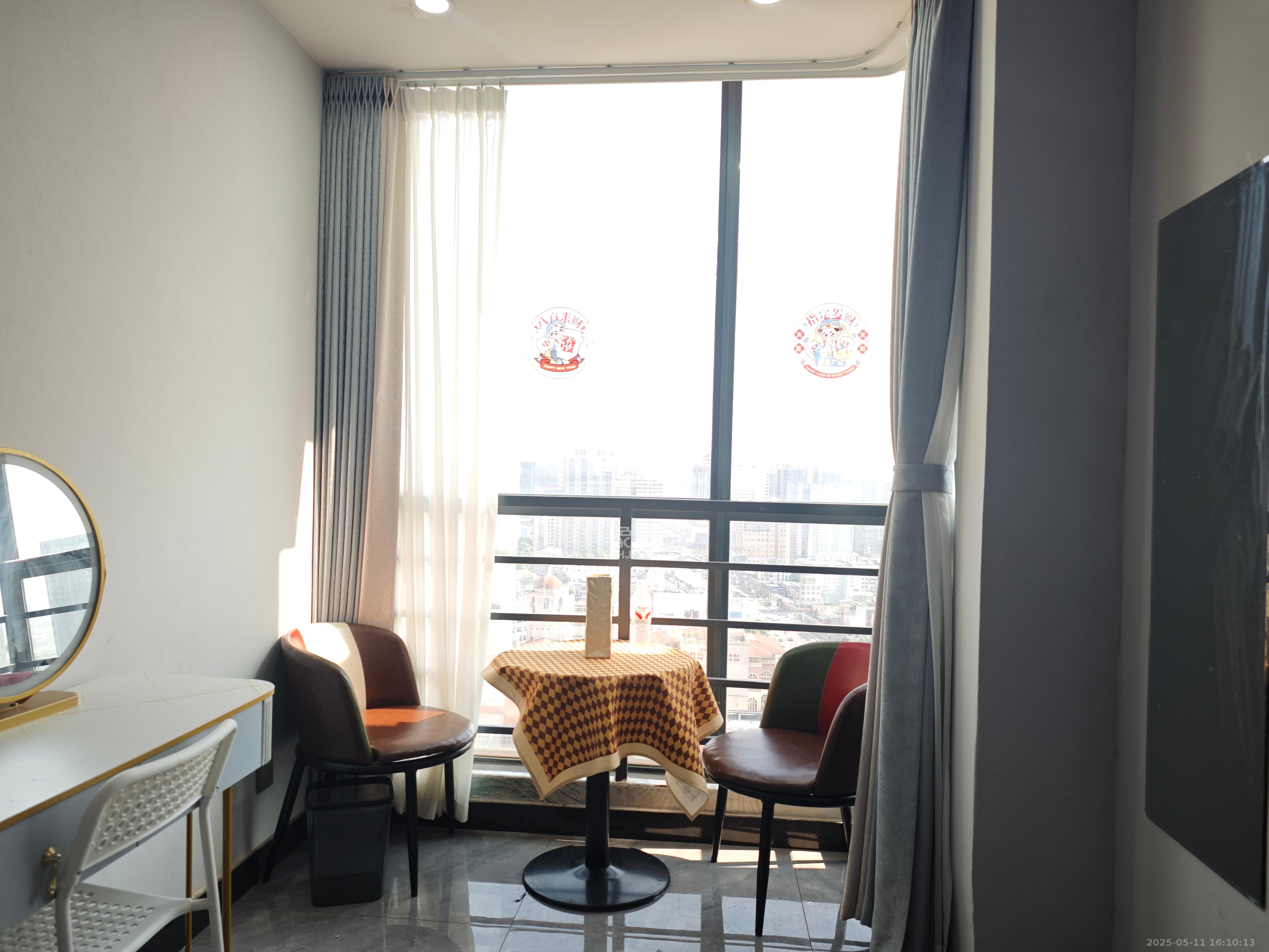 YO领域(领御大厦) 1室1厅1卫 1888.0元/月 YO领域(领御大厦) 1室1厅1卫 1888.0元/月室内图