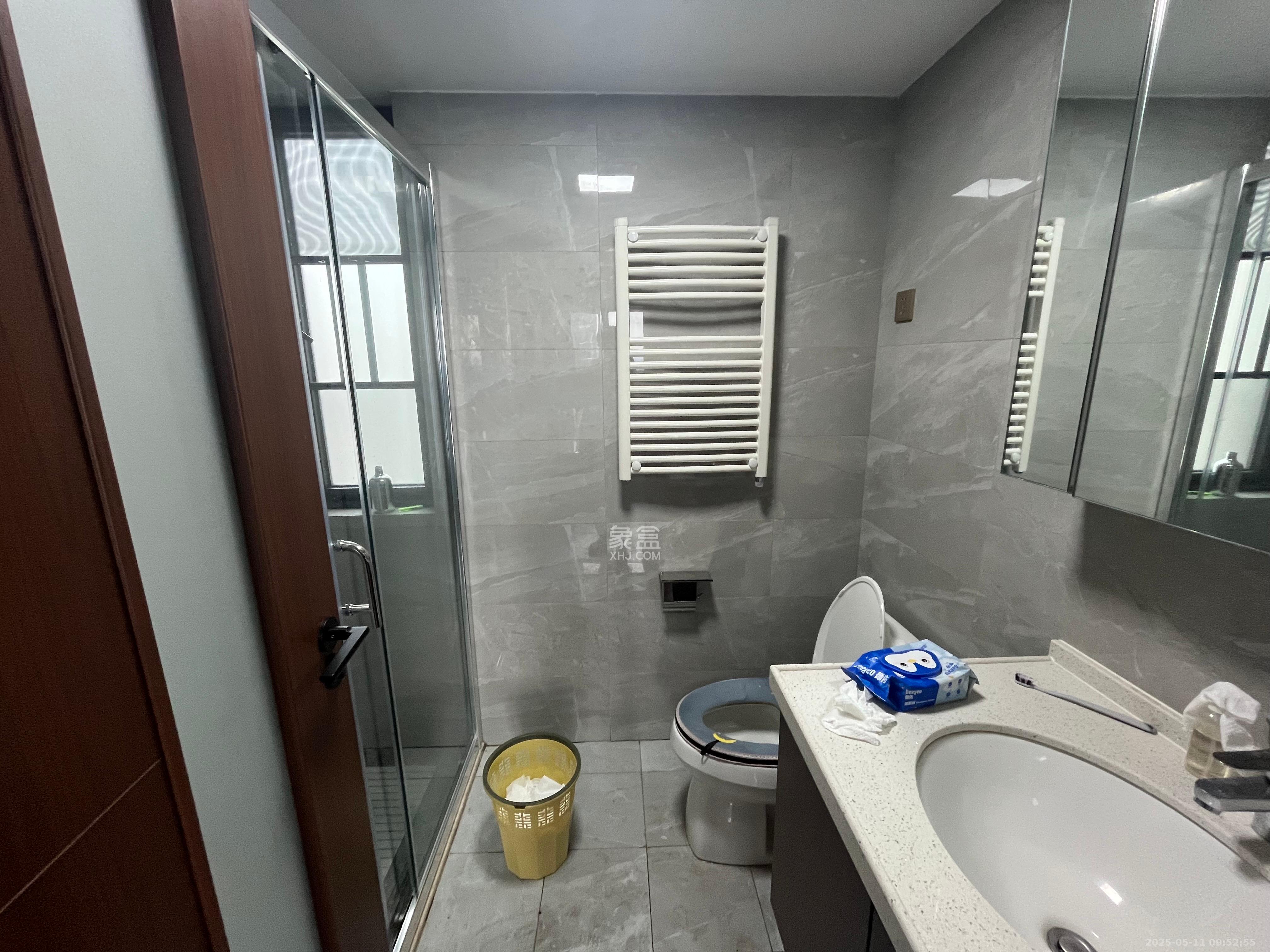 绿地长沙城际空间站(绿地新里佳苑) 4室2厅2卫 4000.0元/月 绿地长沙城际空间站(绿地新里佳苑) 4室2厅2卫 4000.0元/月室内图