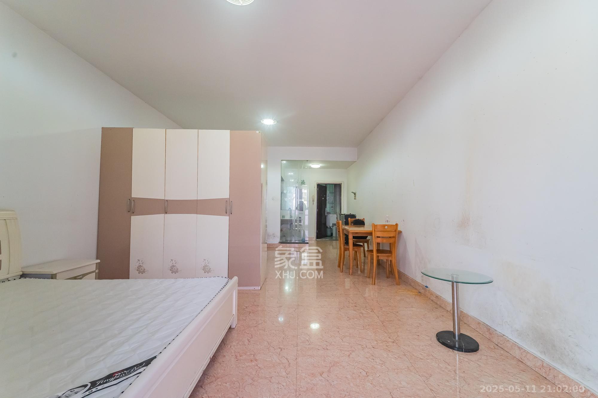 开源鑫景 1室1厅1卫 20.0万 开源鑫景 1室1厅1卫 20.0万客厅