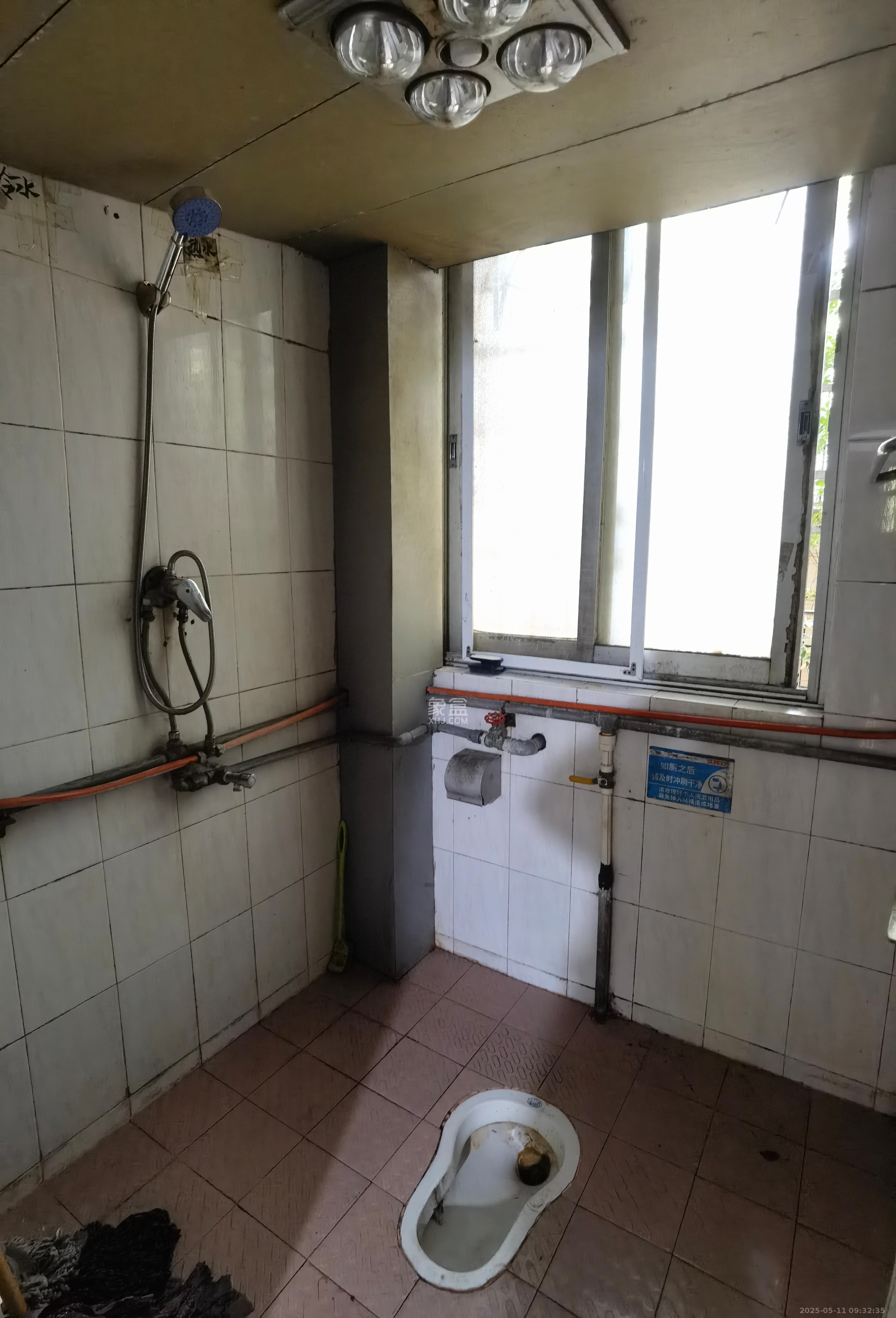 湘卫花苑 4室1厅1卫 2000.0元/月 湘卫花苑 4室1厅1卫 2000.0元/月室内图